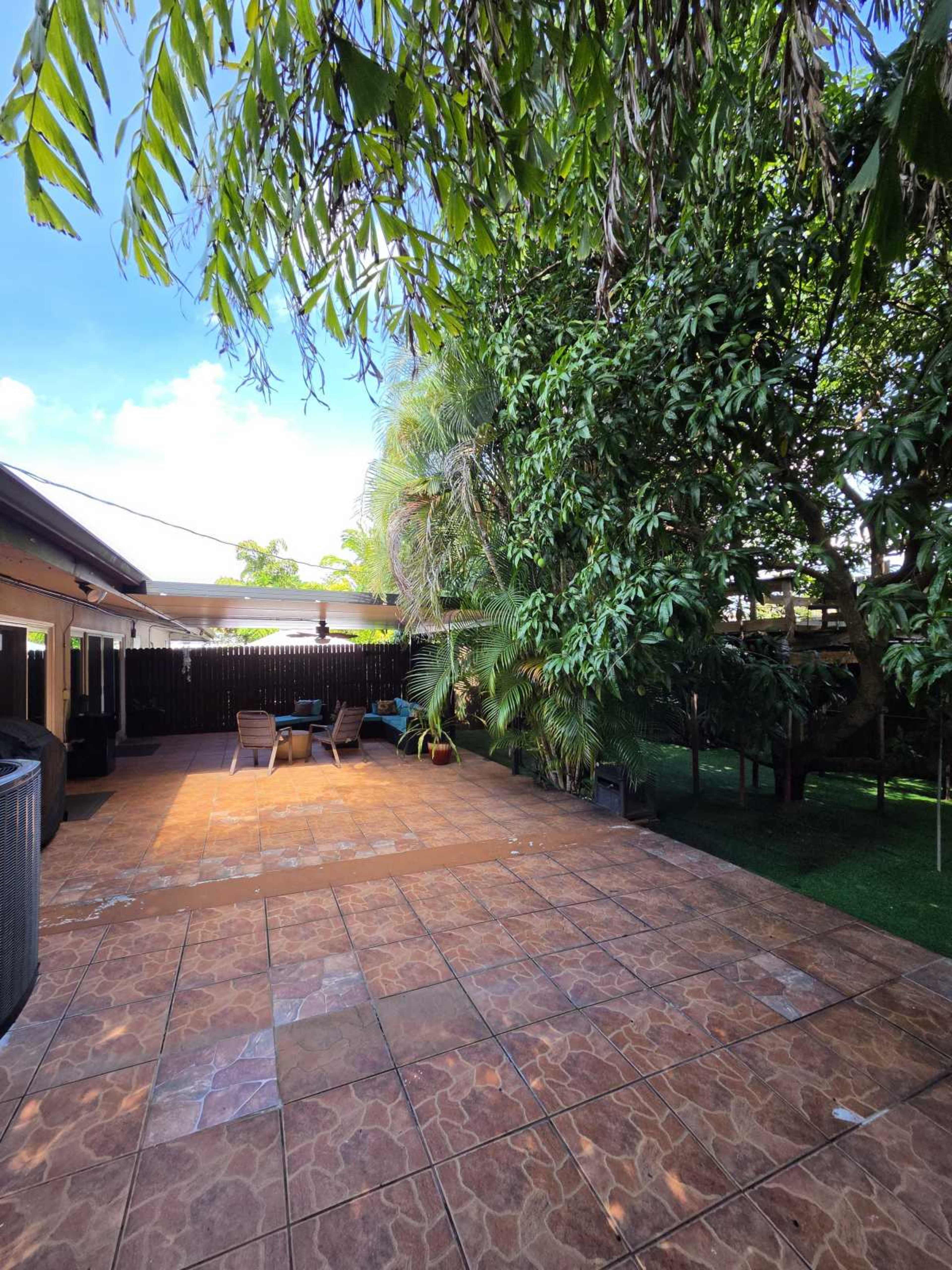 Tropical Estate in The gardens Image in Miami Gardens, Miami, FL