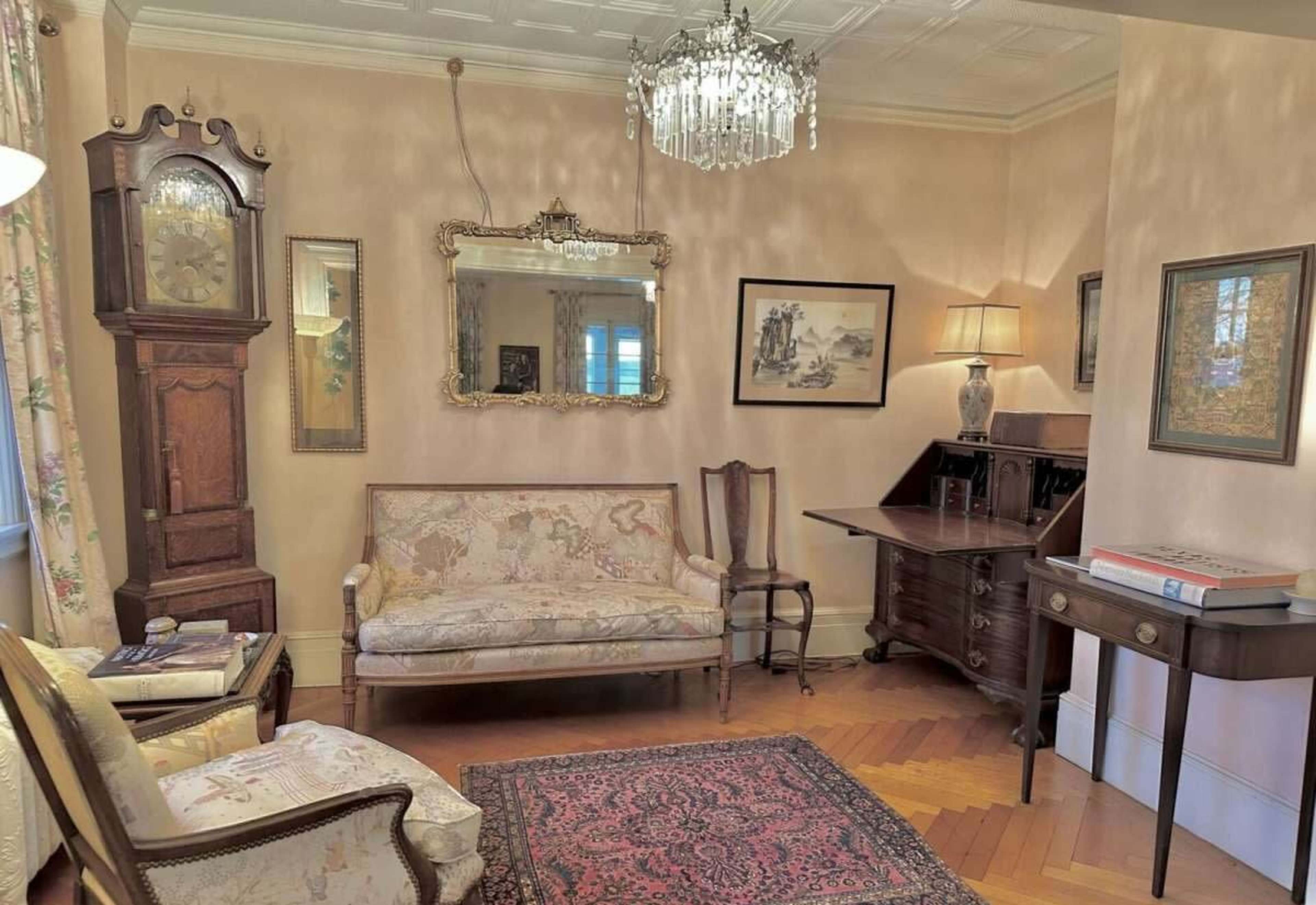 Classic Mediterranean house on bay in Queens, built 1907, architect McKim, Mead & White Image in Douglaston, Queens, NY