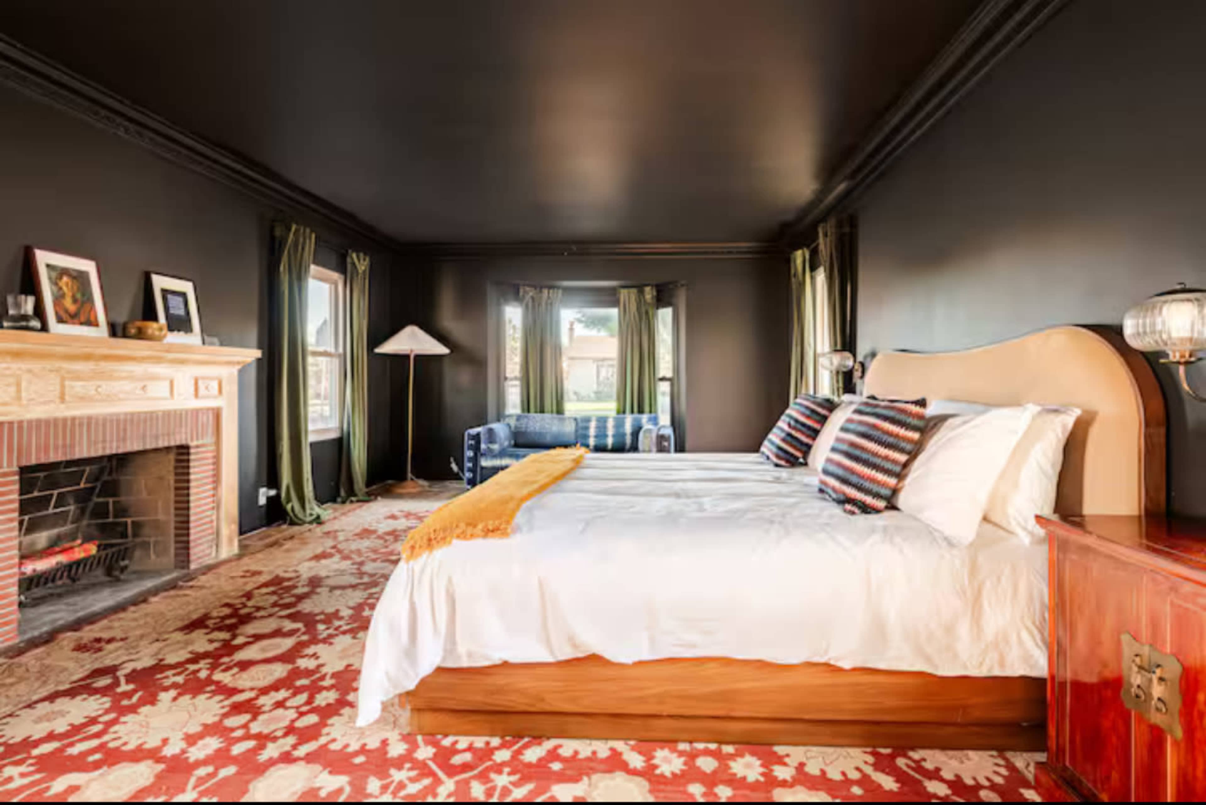 Sunlit, Stylish Leimert Park Home Image in Leimert Park, Los Angeles, CA