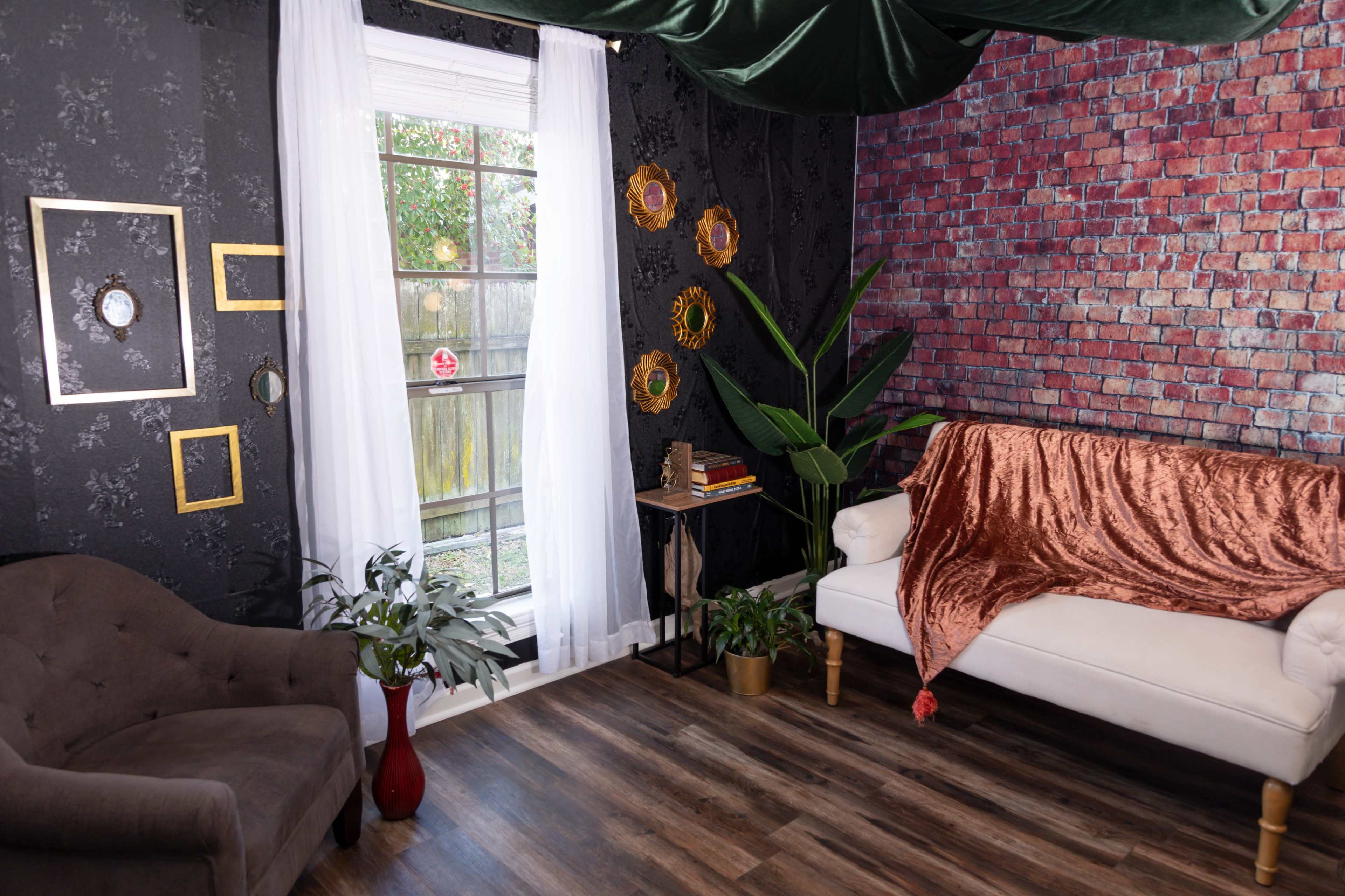 Luxury Photo Studio Near River Ranch Image in Lafayette, Lafayette, LA