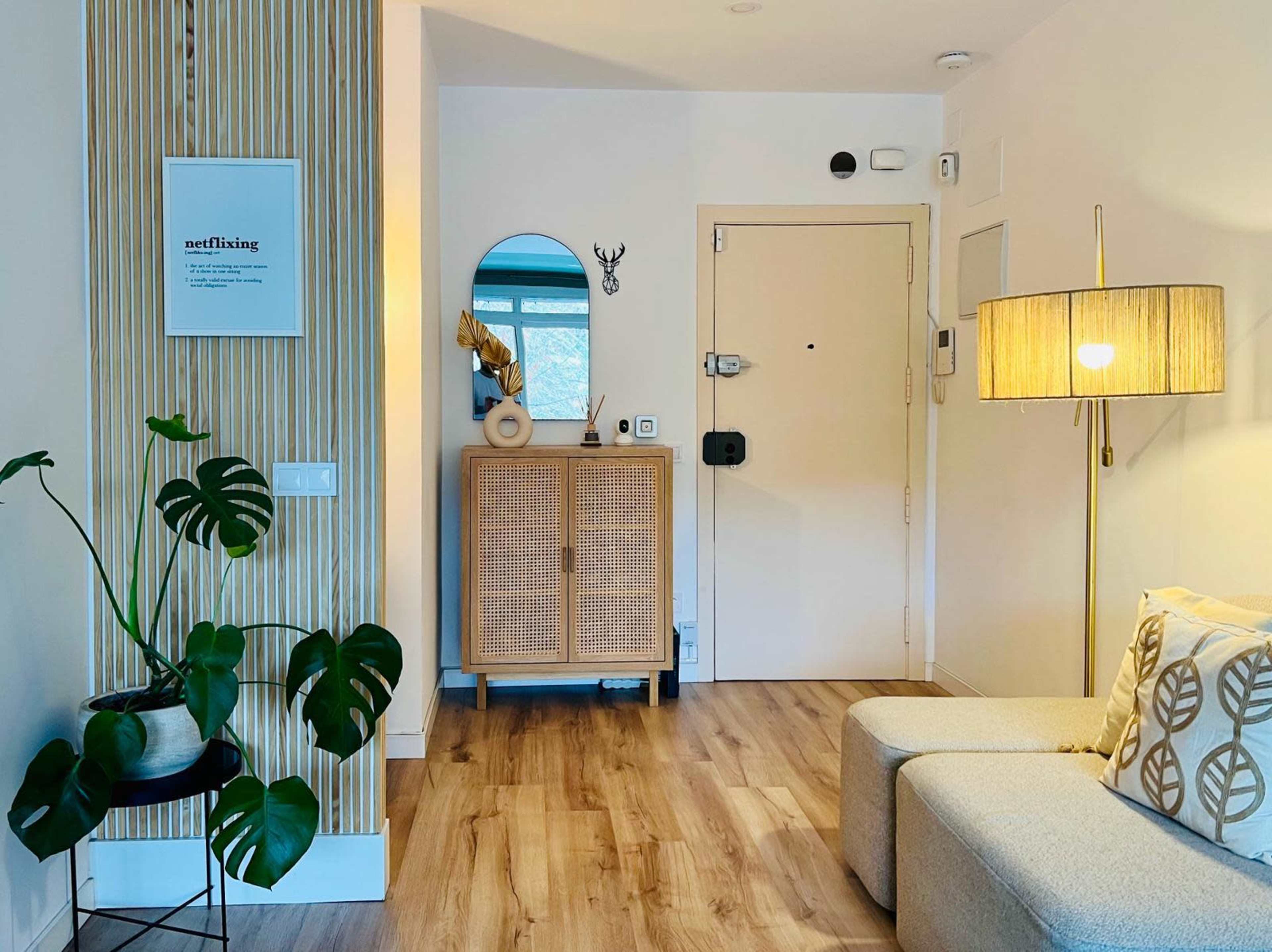 Un Hogar Acogedor: Una Mezcla de Farmhouse con Contemporáneo Image in El Poble-sec, Barcelona, B
