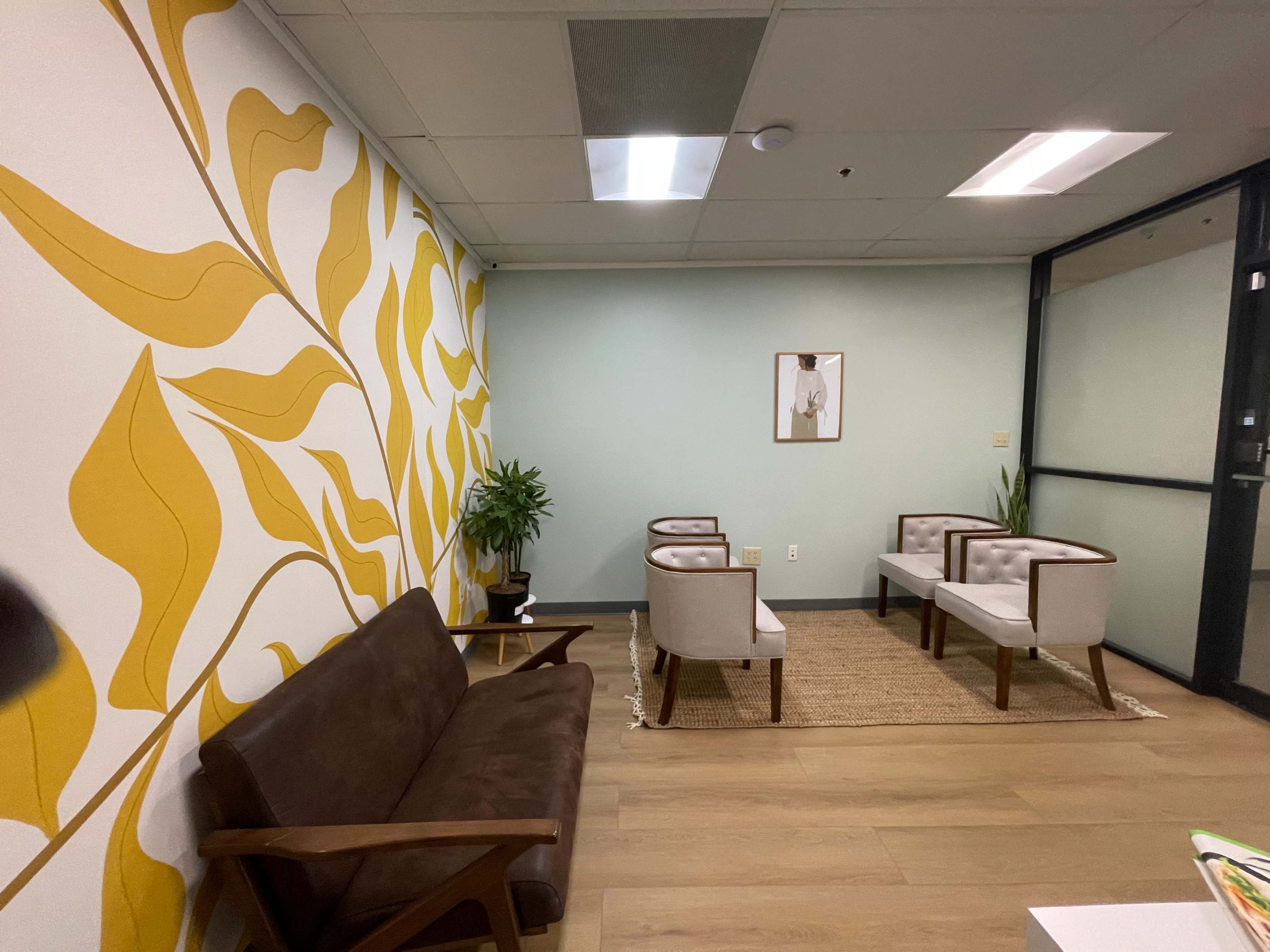 $650 / 120ft2 - Beautifully Furnished Office Suites with 550 sqft Movement Studio (Springfield) Image in Ravensworth, Springfield, VA