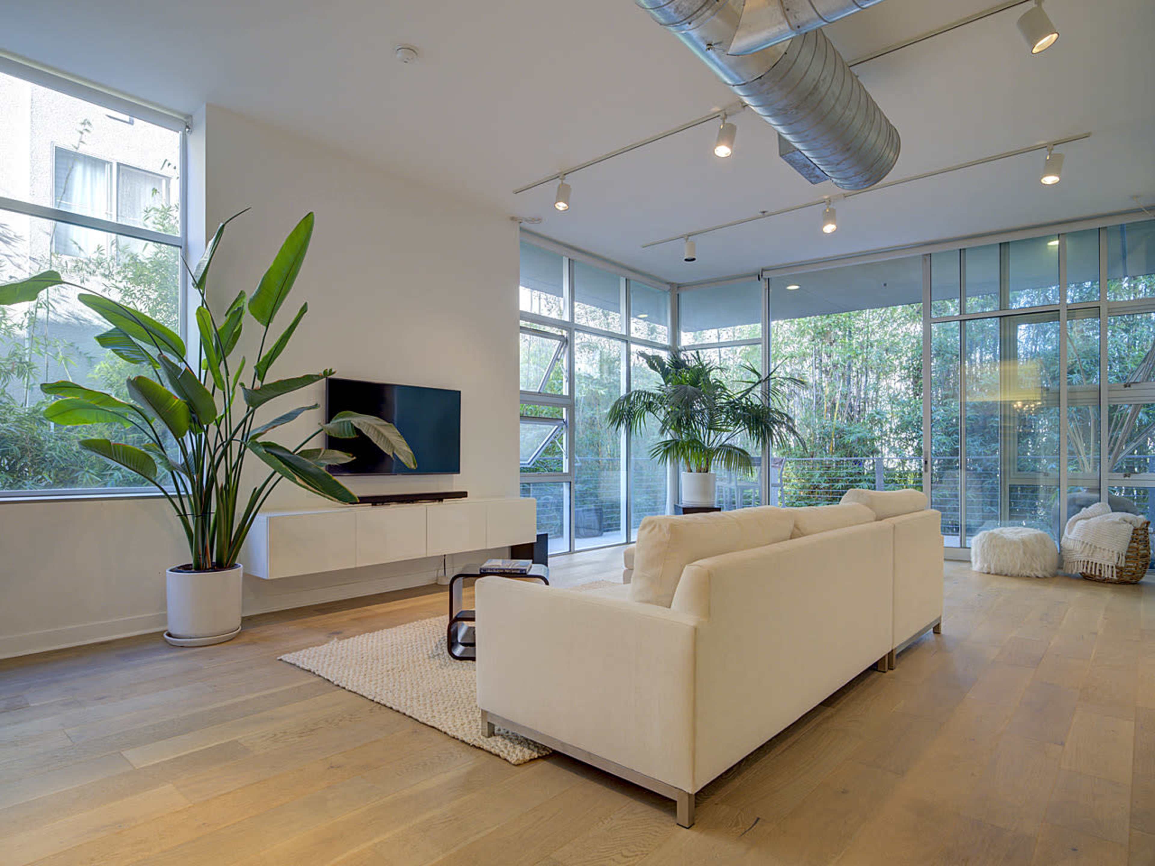 Marina Loft Style Condo with Bamboo balcony Image in Del Rey, Marina Del Rey, CA