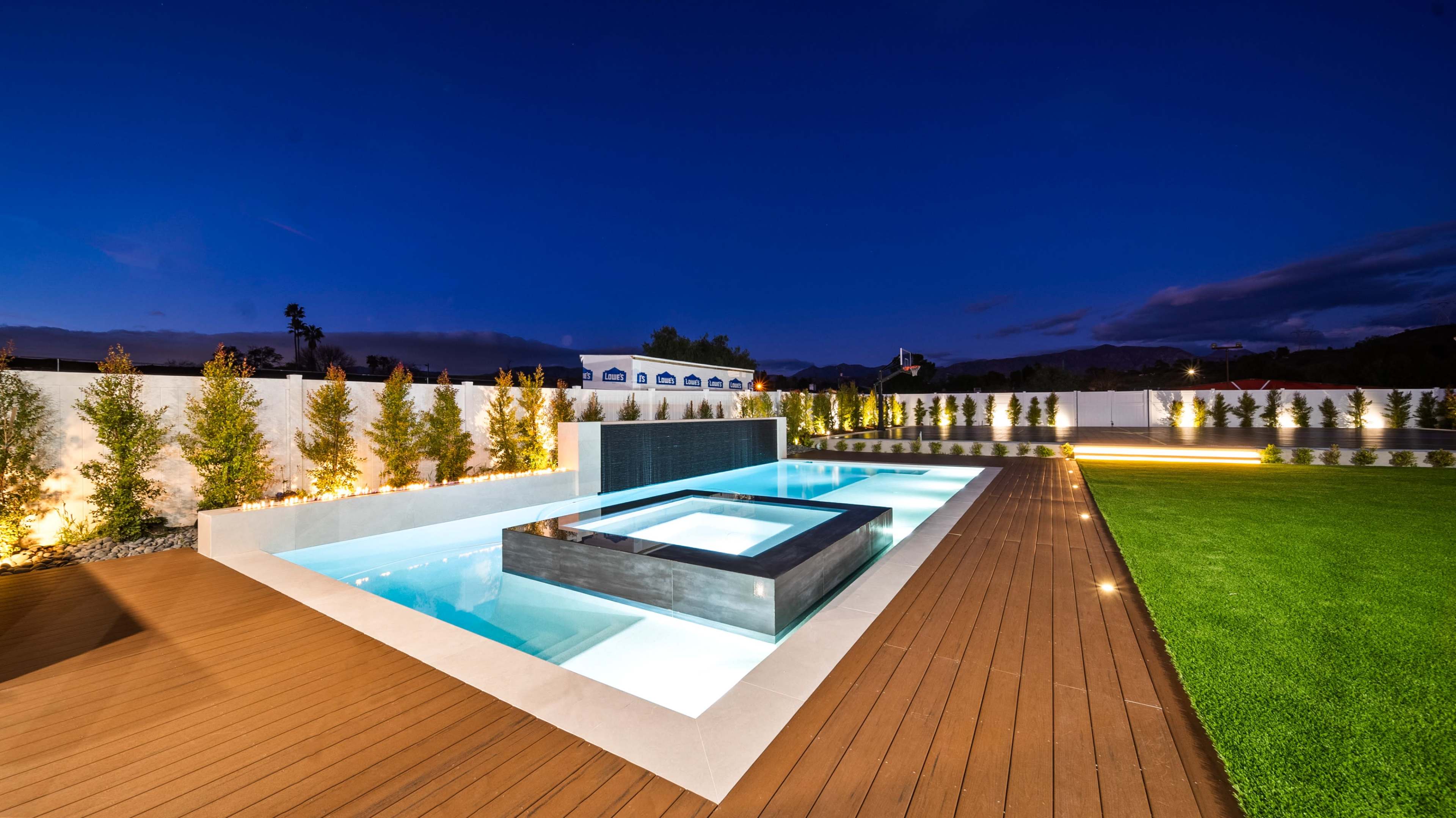 Modern Backyard Space Image in Shadow Hills, Sun Valley, CA