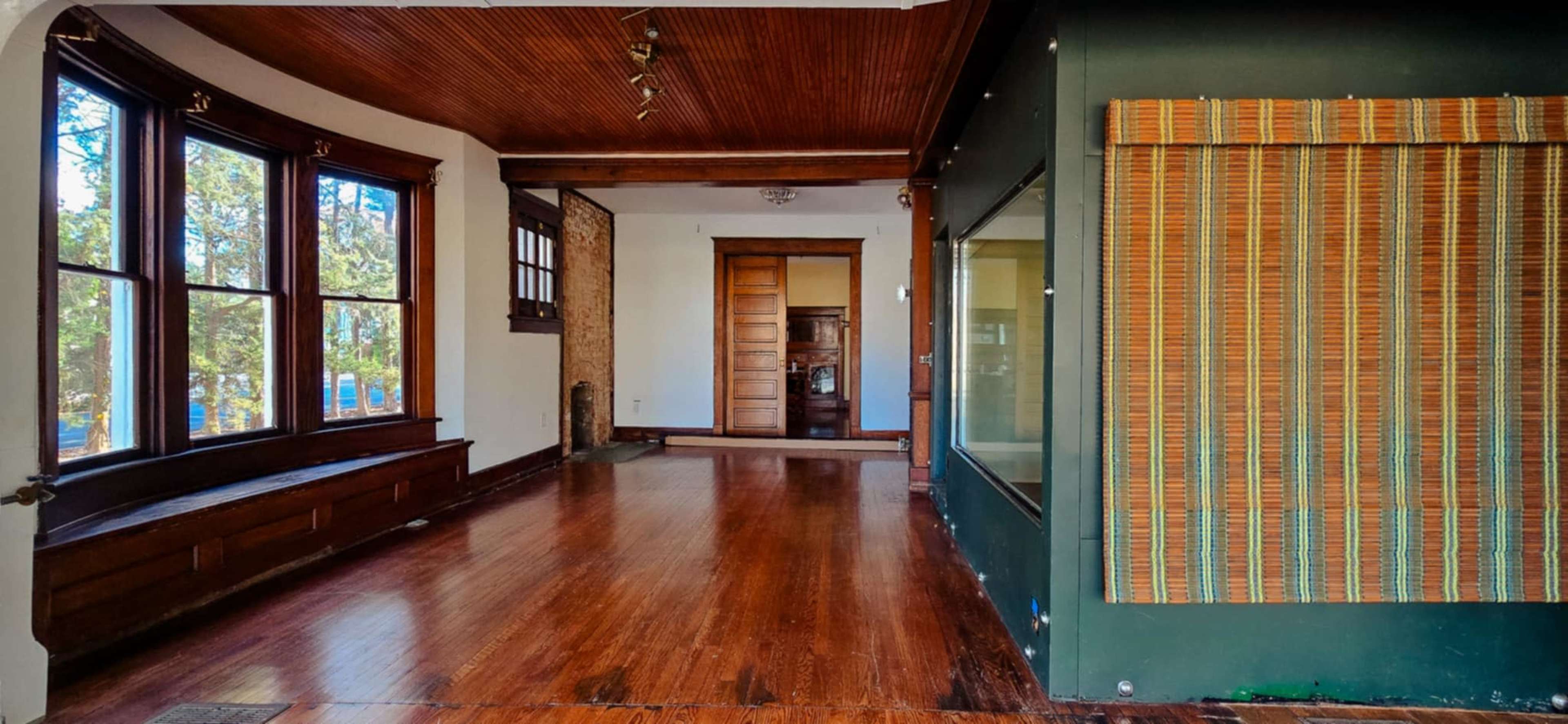 Paul's Studio Image in Irvington, Indianapolis, IN