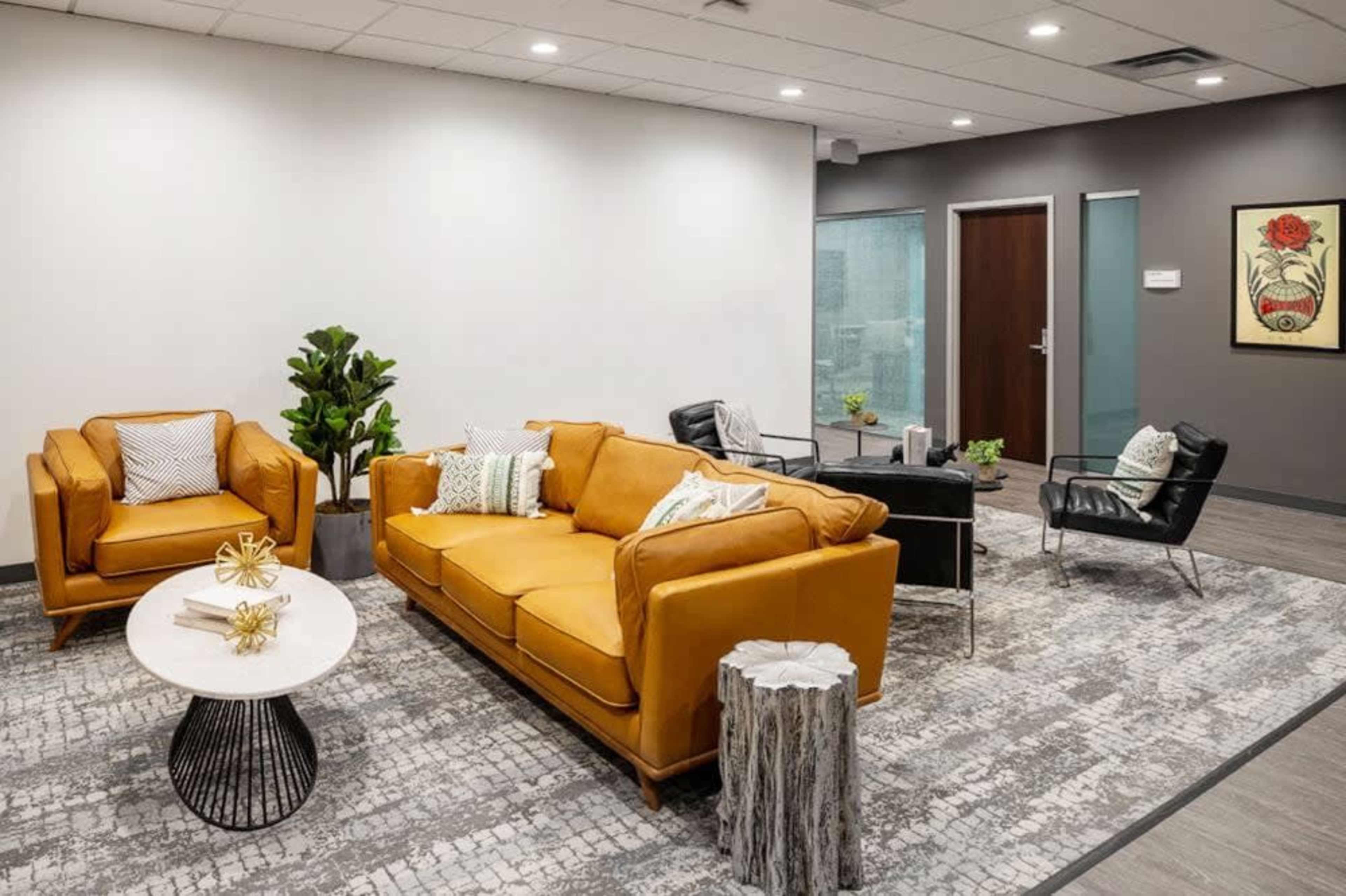 SECLUDED! HIDDEN GEM! Podcast Content Creator Studio Image in Cumberland, Atlanta, GA