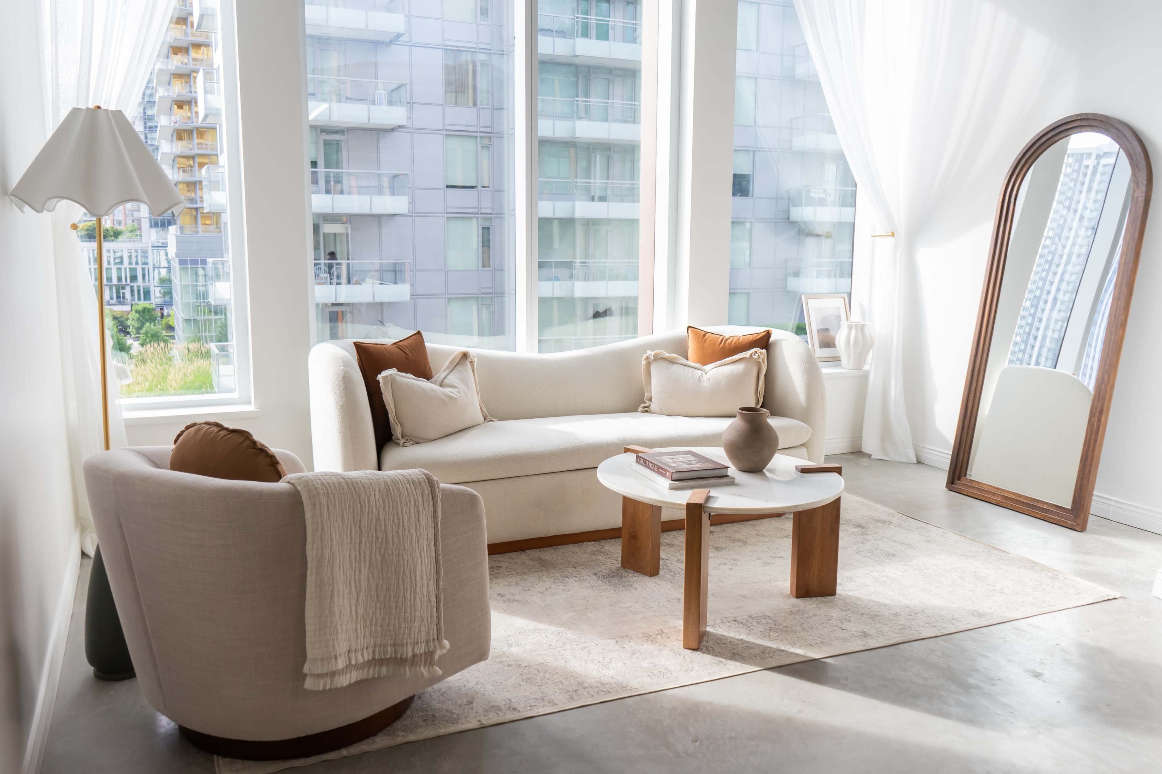 Stunning Sunlit Industrial Studio in Burnaby with City View Image in Metrotown, Burnaby, BC