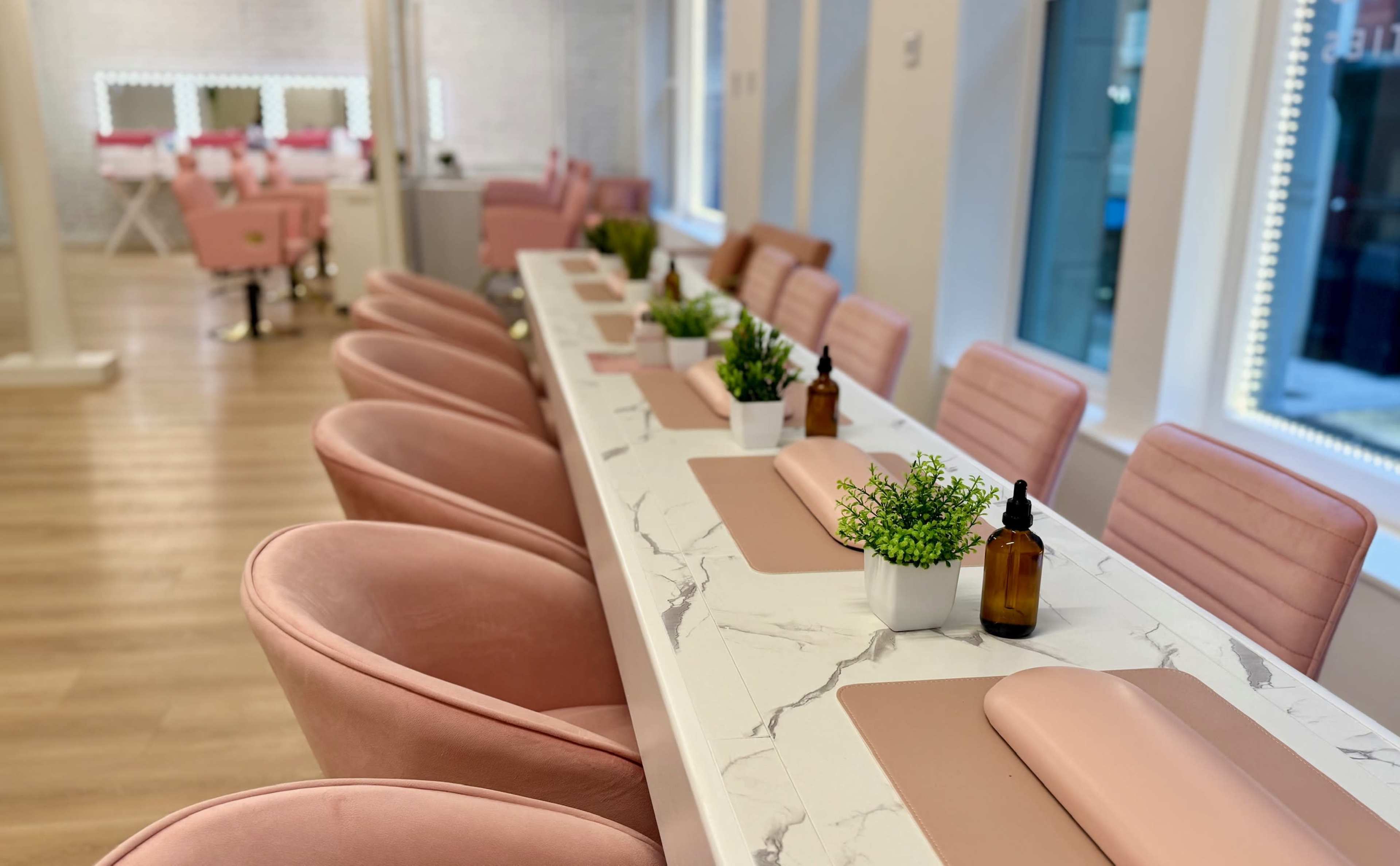 Big open spa like space Image in Midtown Manhattan, New York, NY