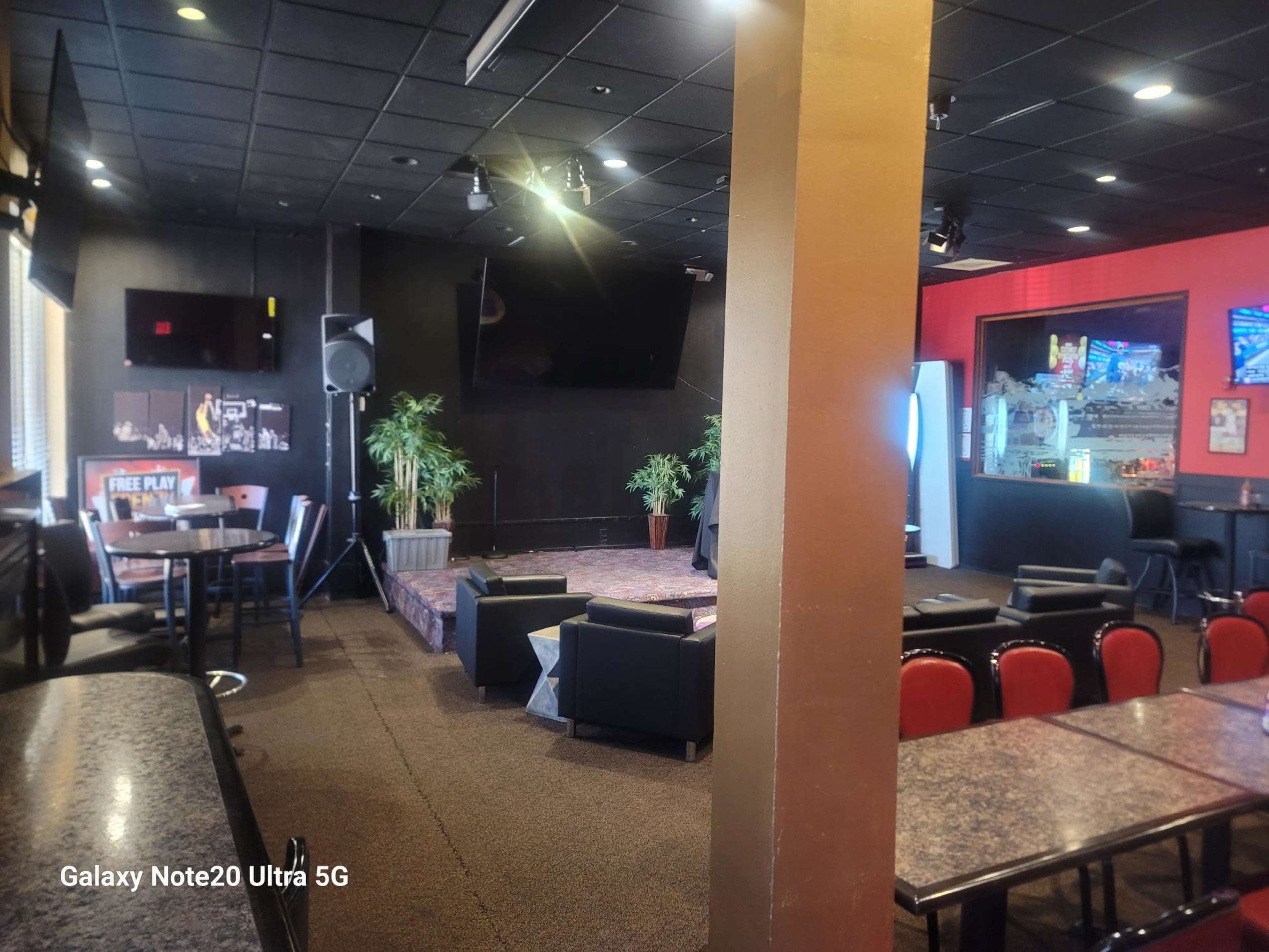 urban, rustic-style venue Image in Parkwood, Shoreline, WA