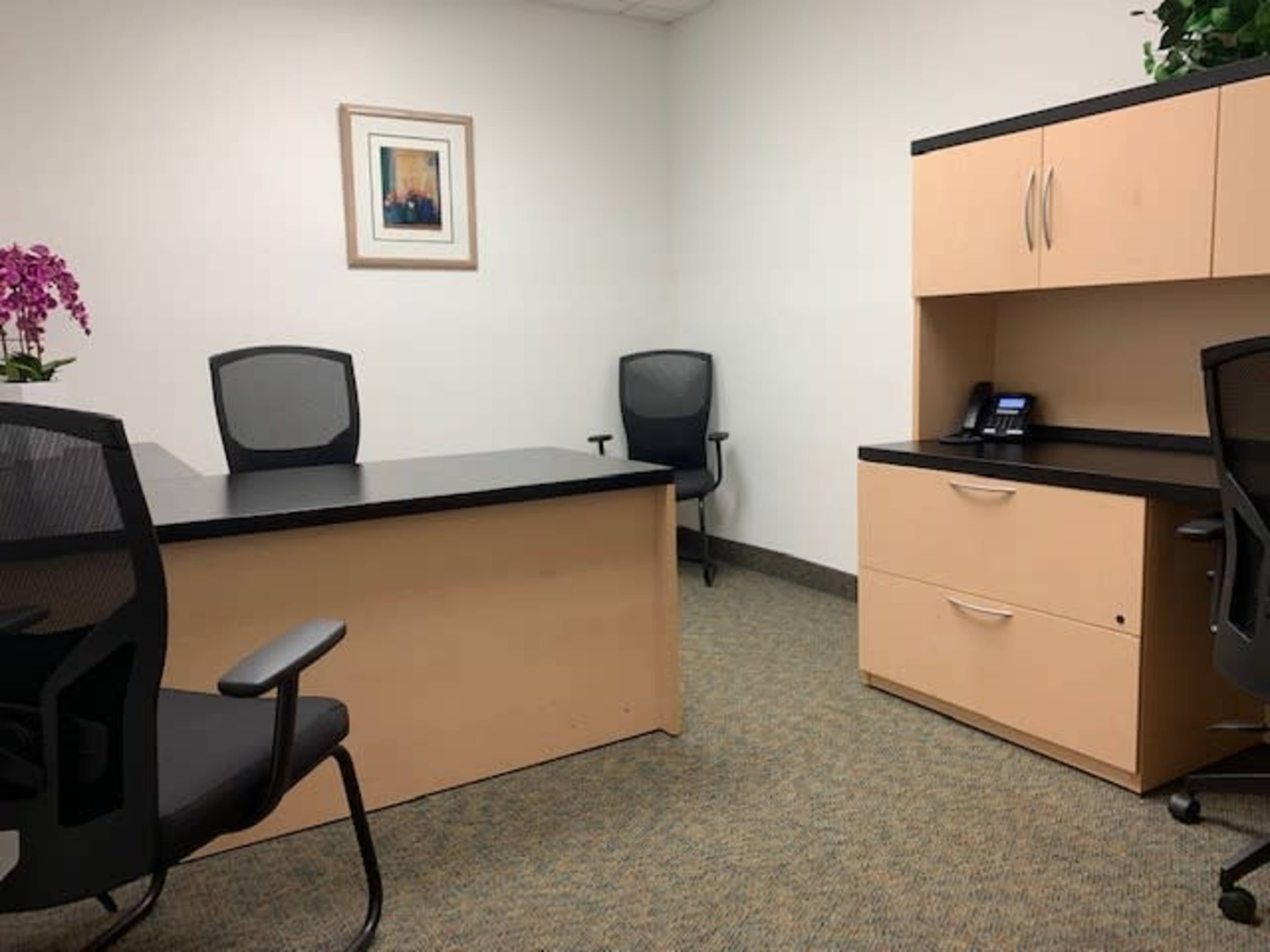 Training or event room great location for 1 to 50 people Image in North Fort Lauderdale, Fort Lauderdale, FL