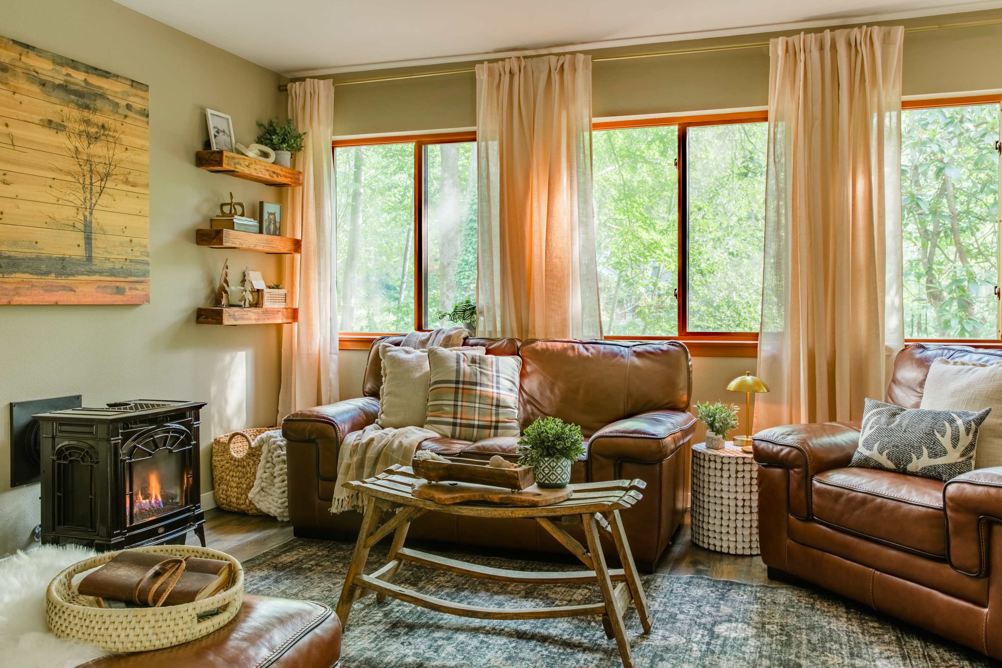 Southfork Serenity Cabin Image in , North Bend, WA