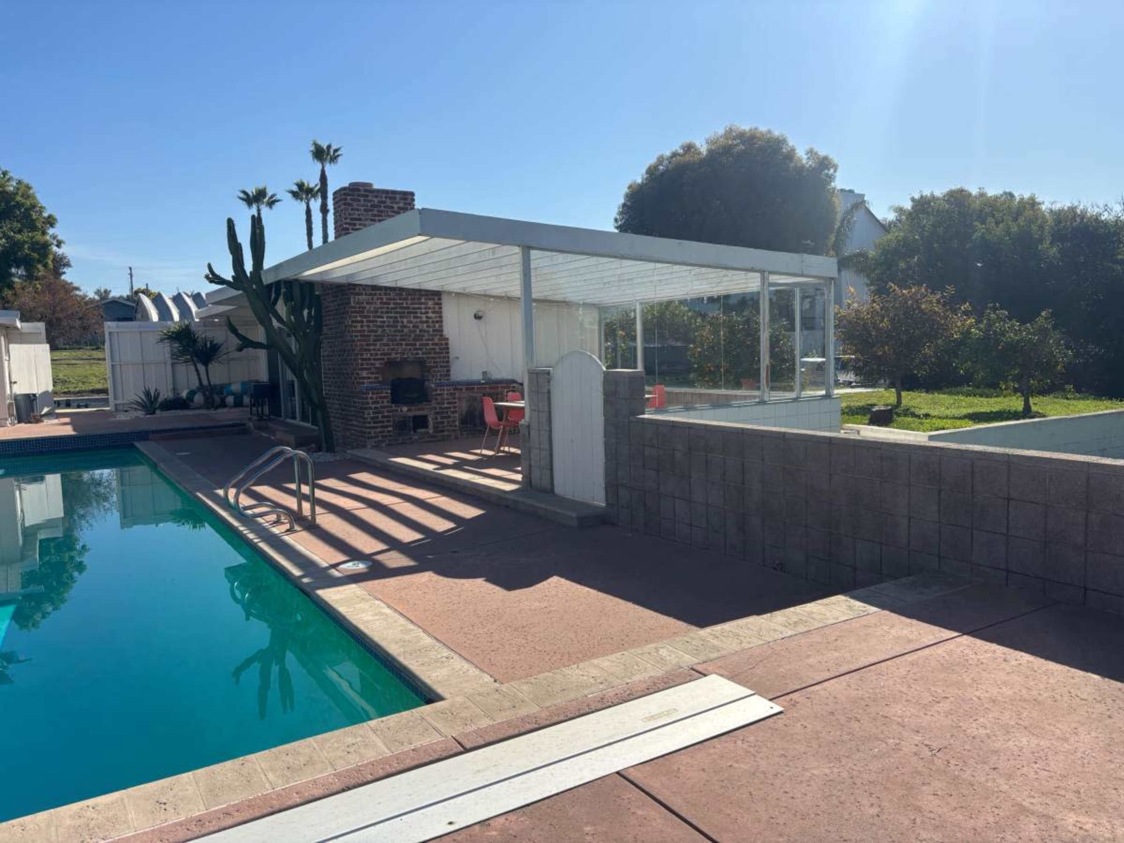 1940s Midcentury Farmhouse Image in Fire Mountain, Oceanside, CA