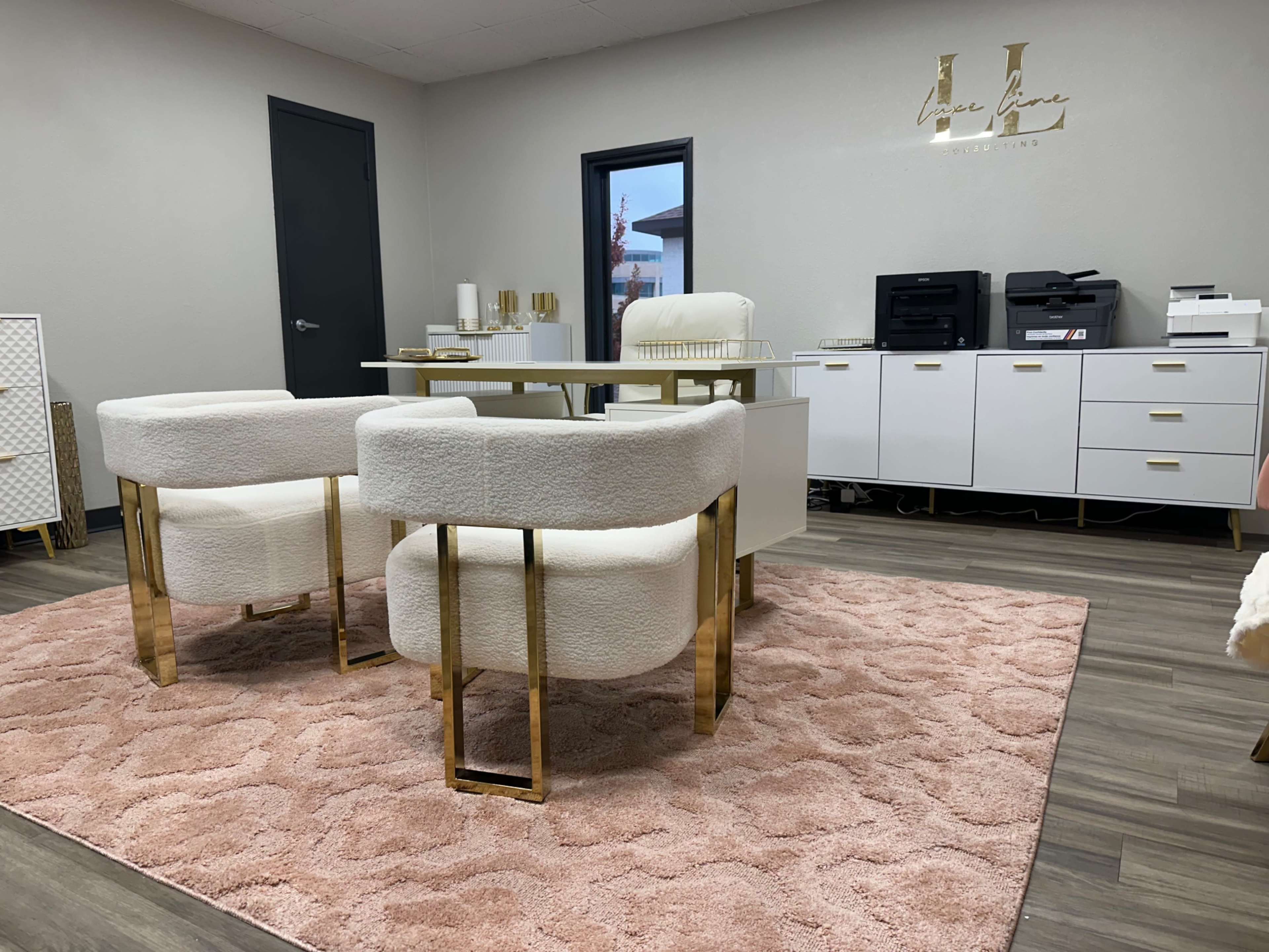 Luxury Office for Branding, Content & Meetings Image in Central Arlington, Arlington, TX