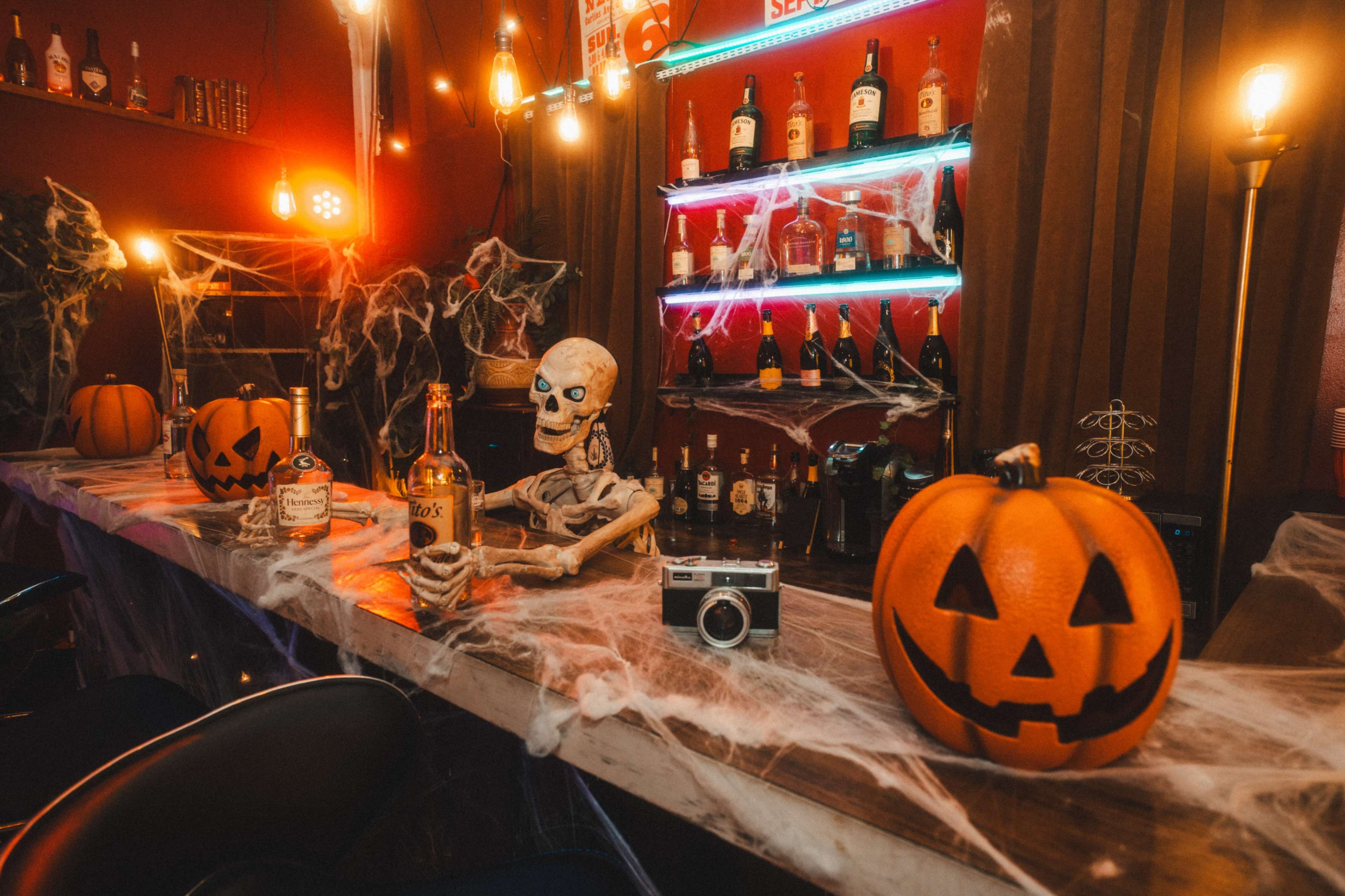 HALLOWEEN MULTI ROOM STUDIOS With Cyc Wall: Crimson Noir at Novalight Studios Image in North Philadelphia, Philadelphia, PA