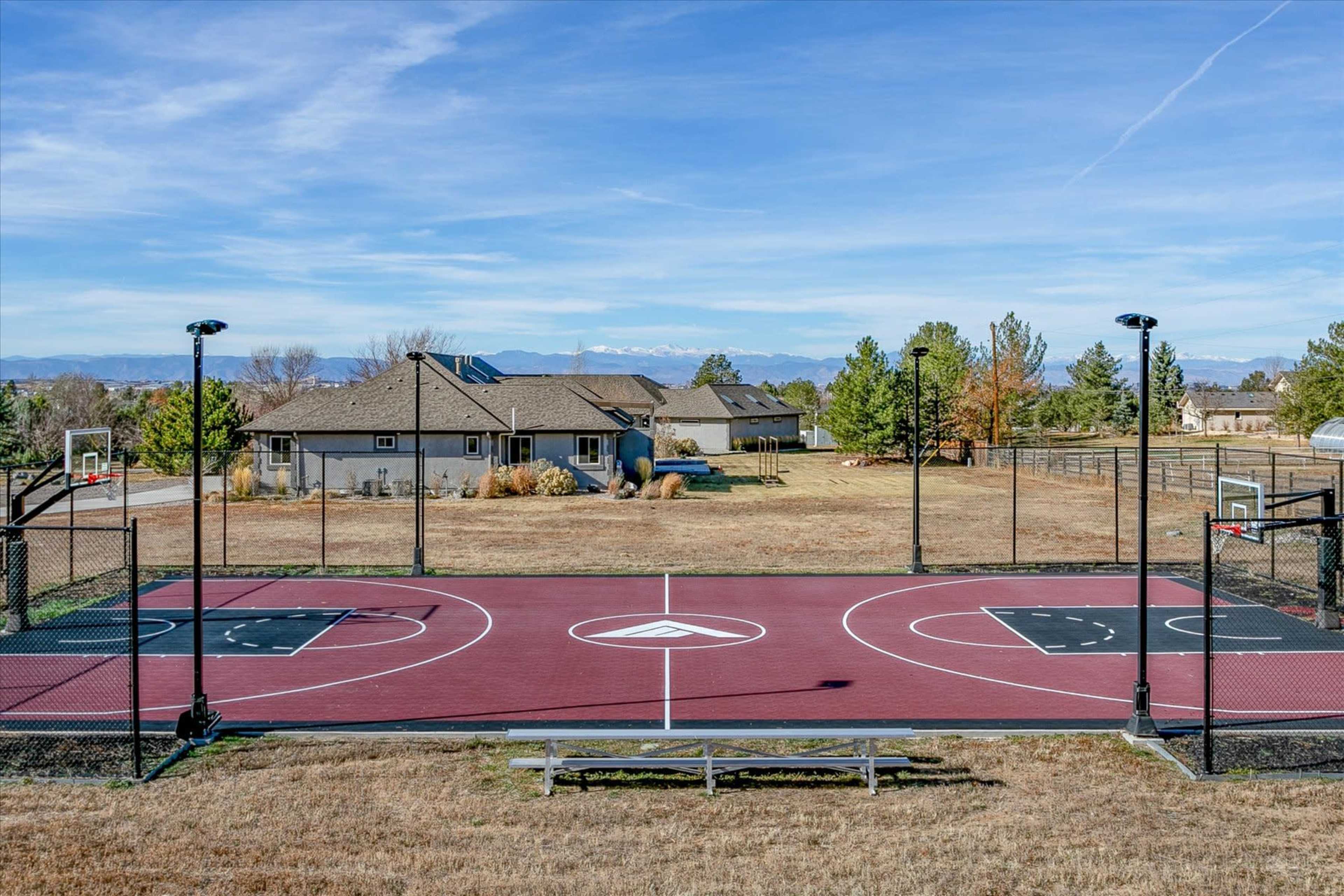 Exclusive Villa with Expansive Space and Private Bar Image in Foxfield, Foxfield, CO