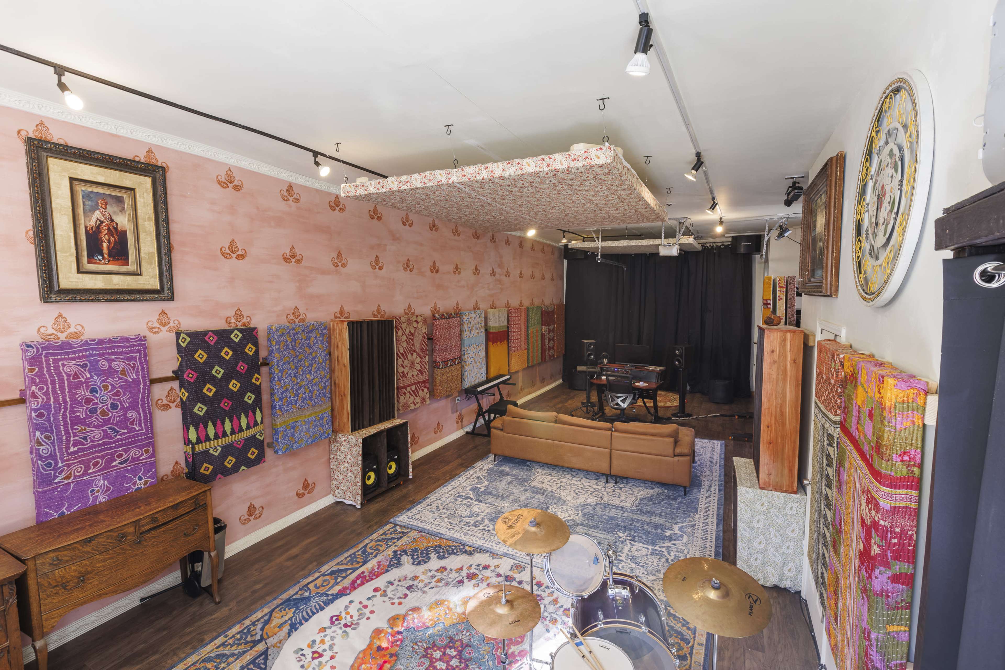 Lakeview Sound-Treated Recording Studio Image in Lake View, Chicago, IL
