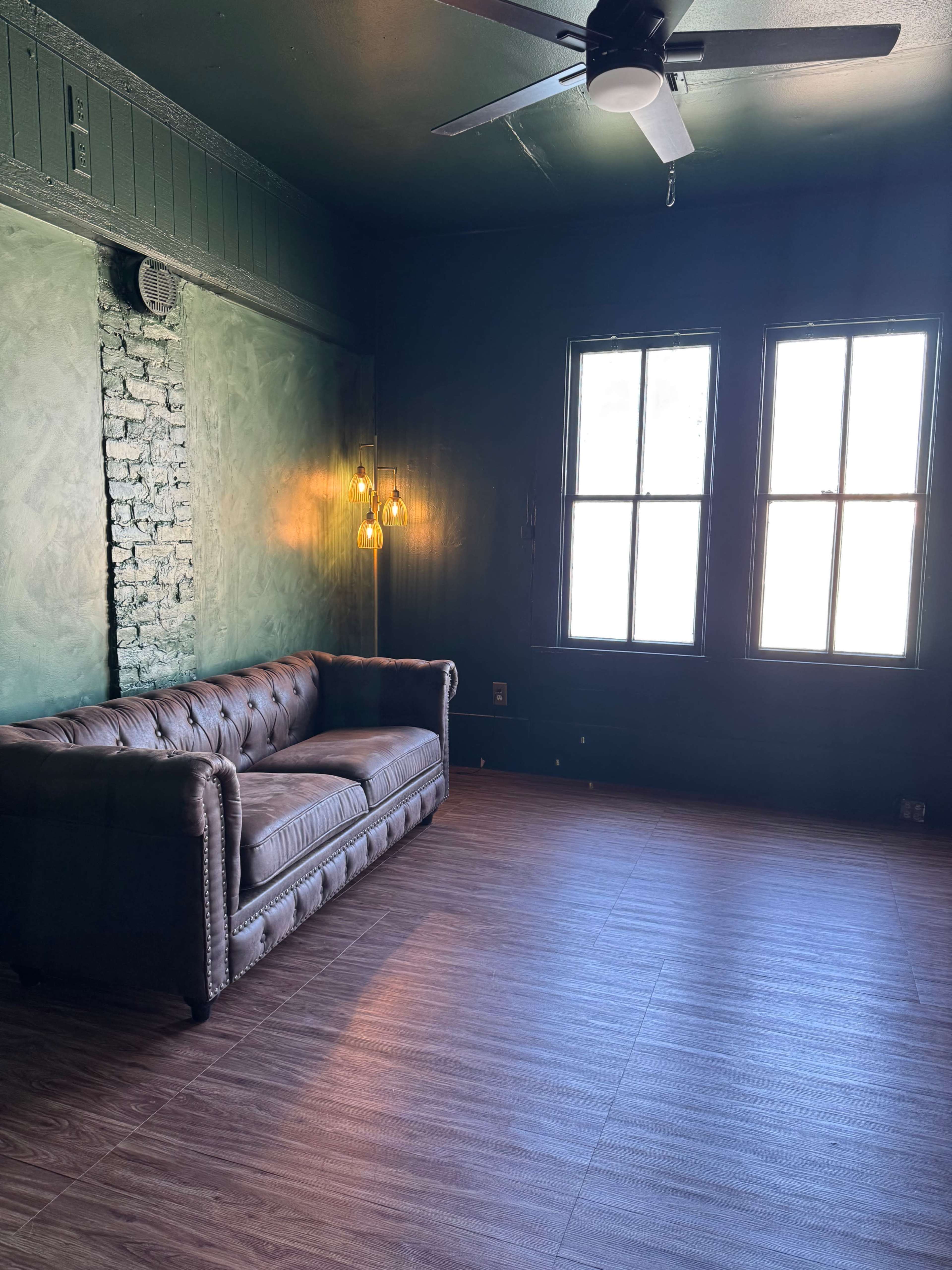 Old town Spring Natural light portrait studio Image in Ribinson, Spring, TX