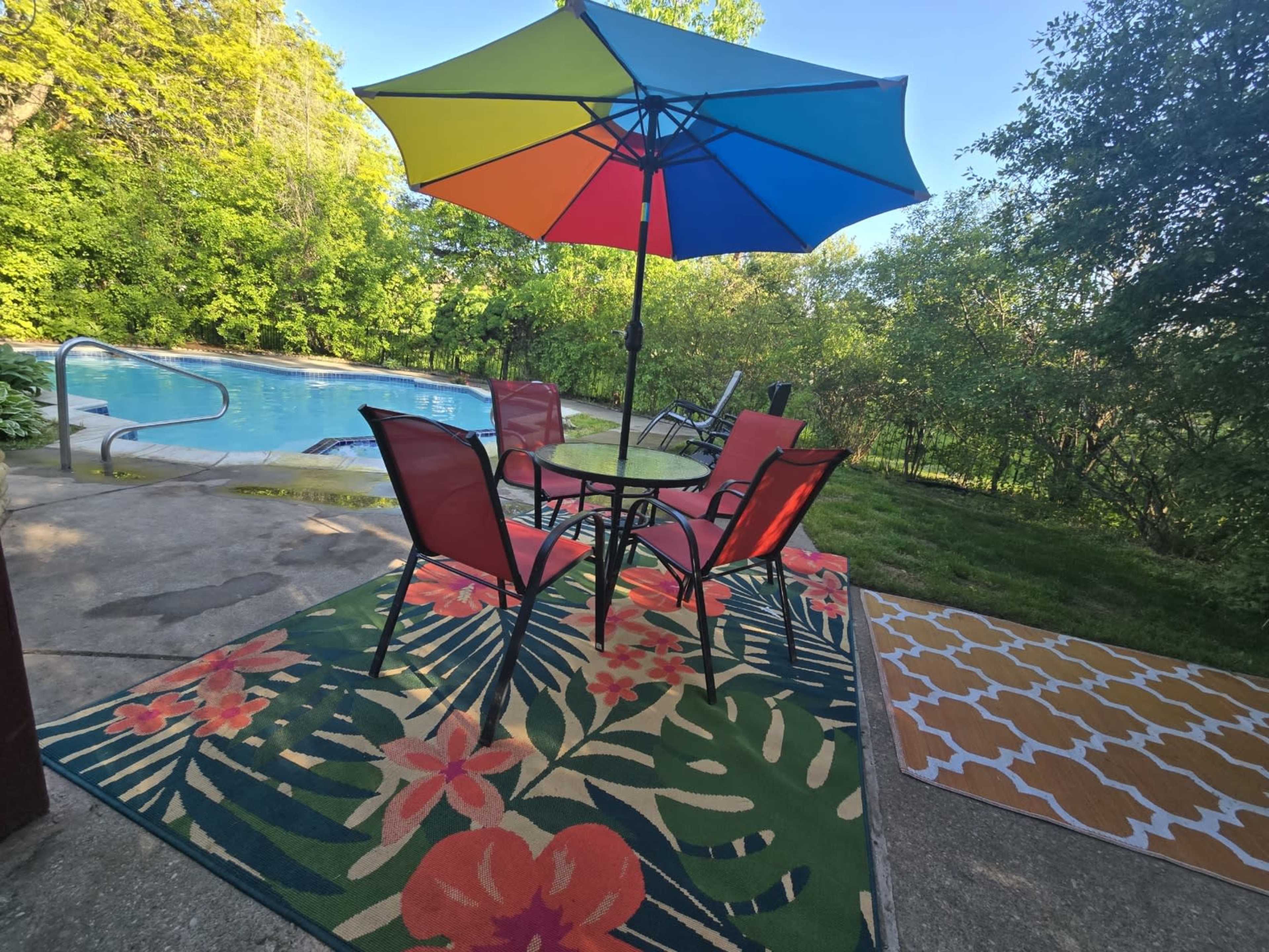 Heated Saltwater Pool and Spa Image in West Bloomfield Township, West Bloomfield Township, MI