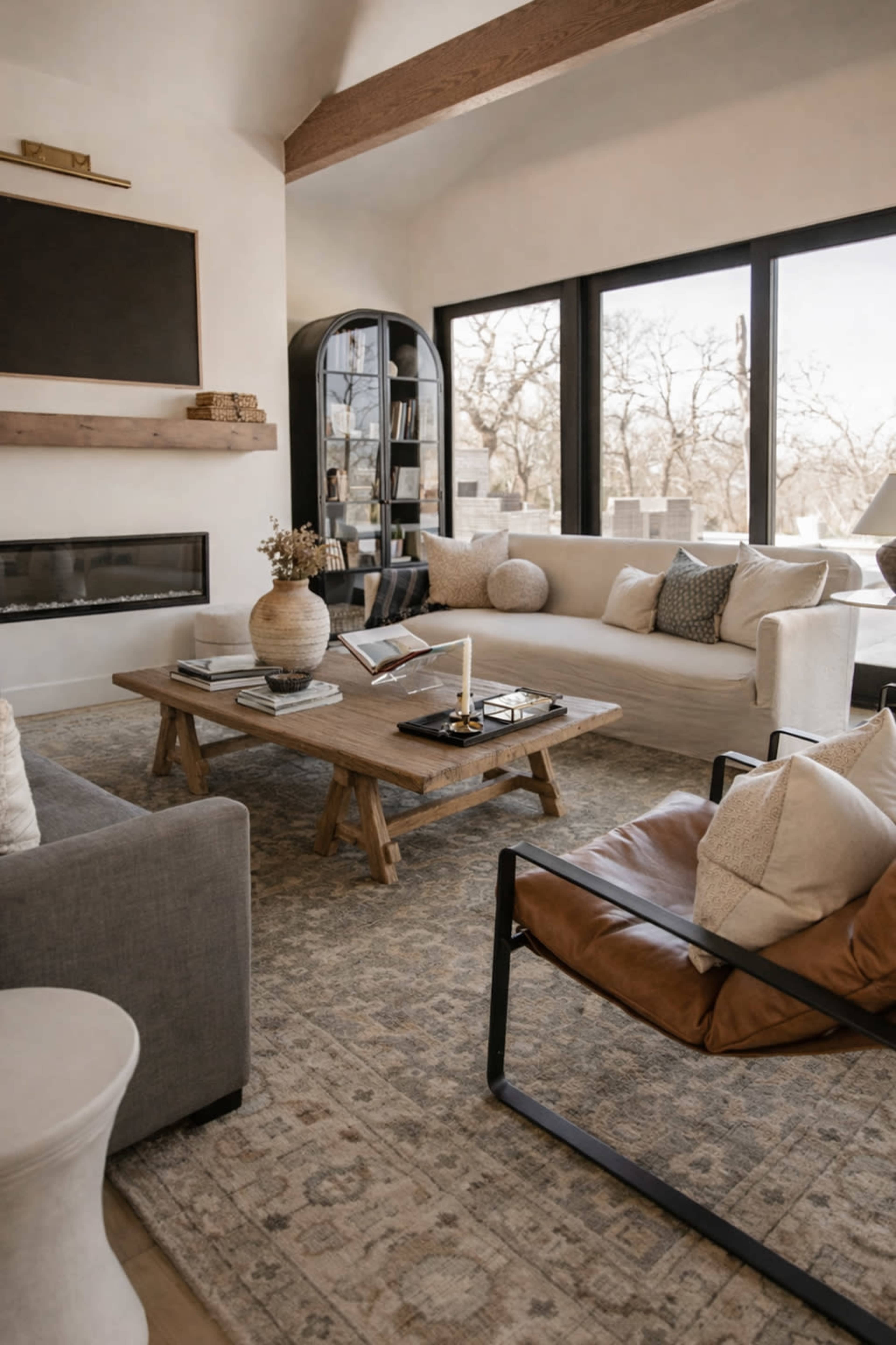 Light-Filled Restored 1960s Modern Ranch Home Image in Argyle, Argyle, TX