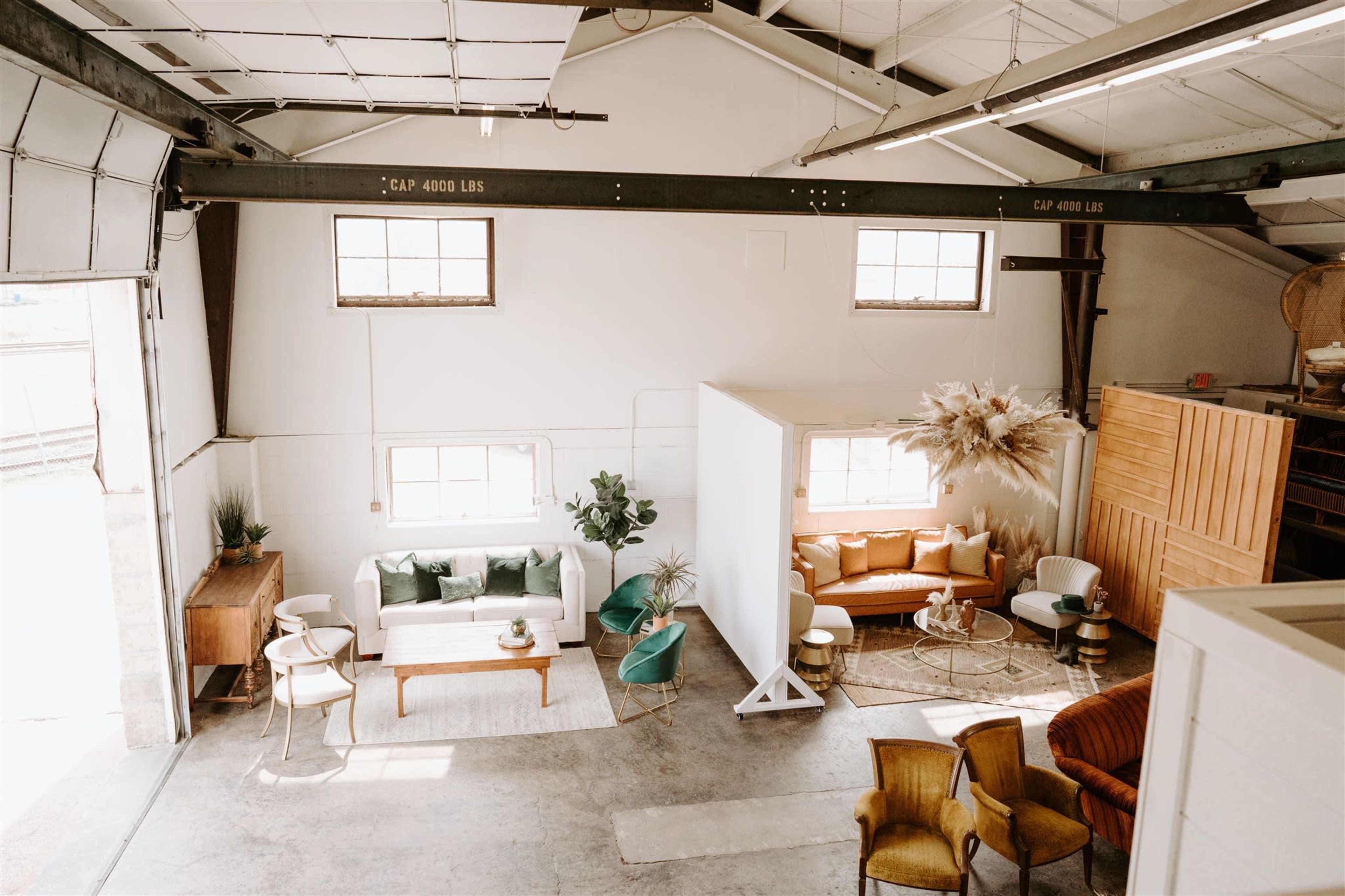 Beautifully Styled Saint Paul Creative Studio Image in West Seventh - Fort Road, St. Paul, MN