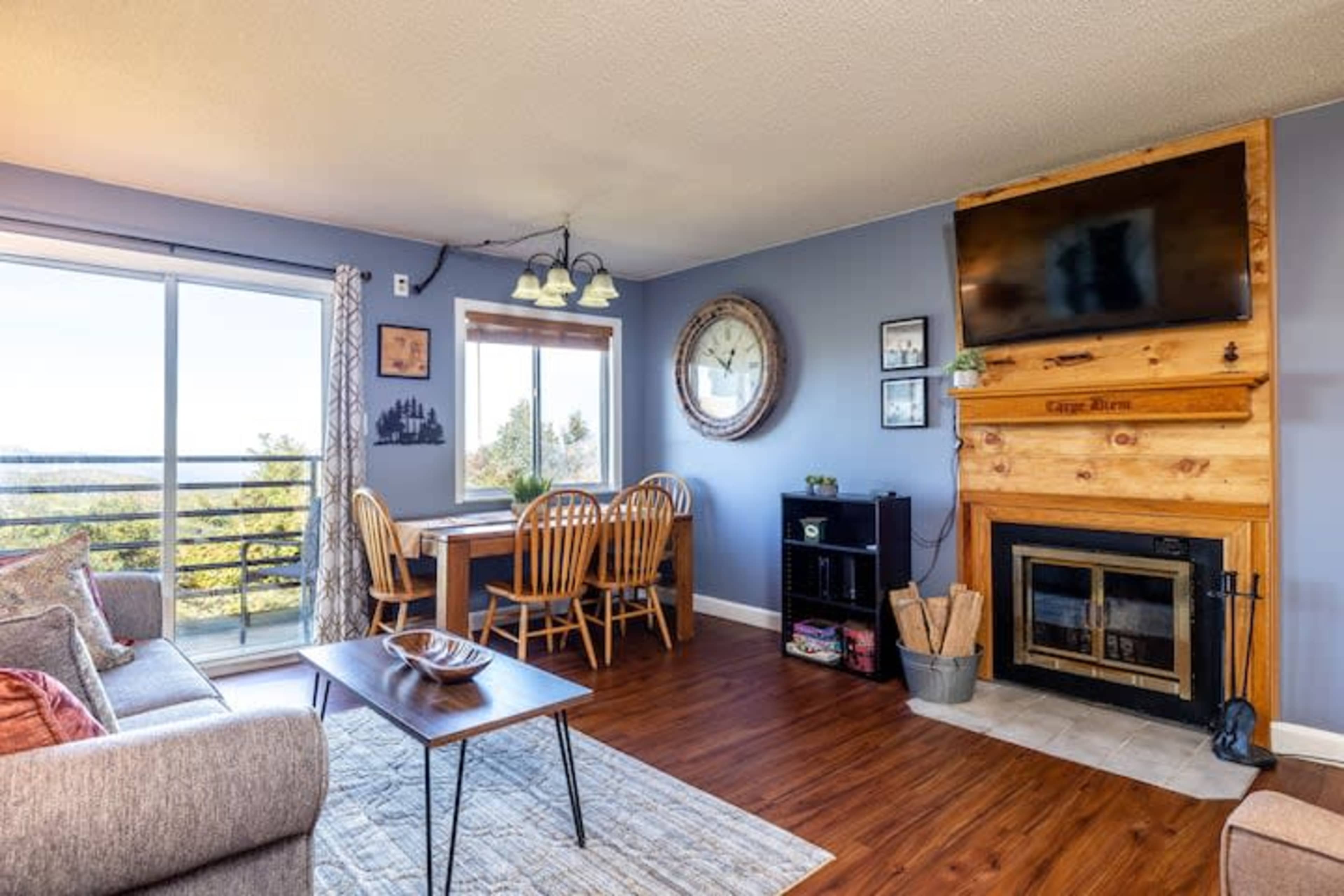Smoky Mountain Retreat: 2 Spaces with Pool, Hot Tub & Stunning Views Image in Gatlinburg, Gatlinburg, TN