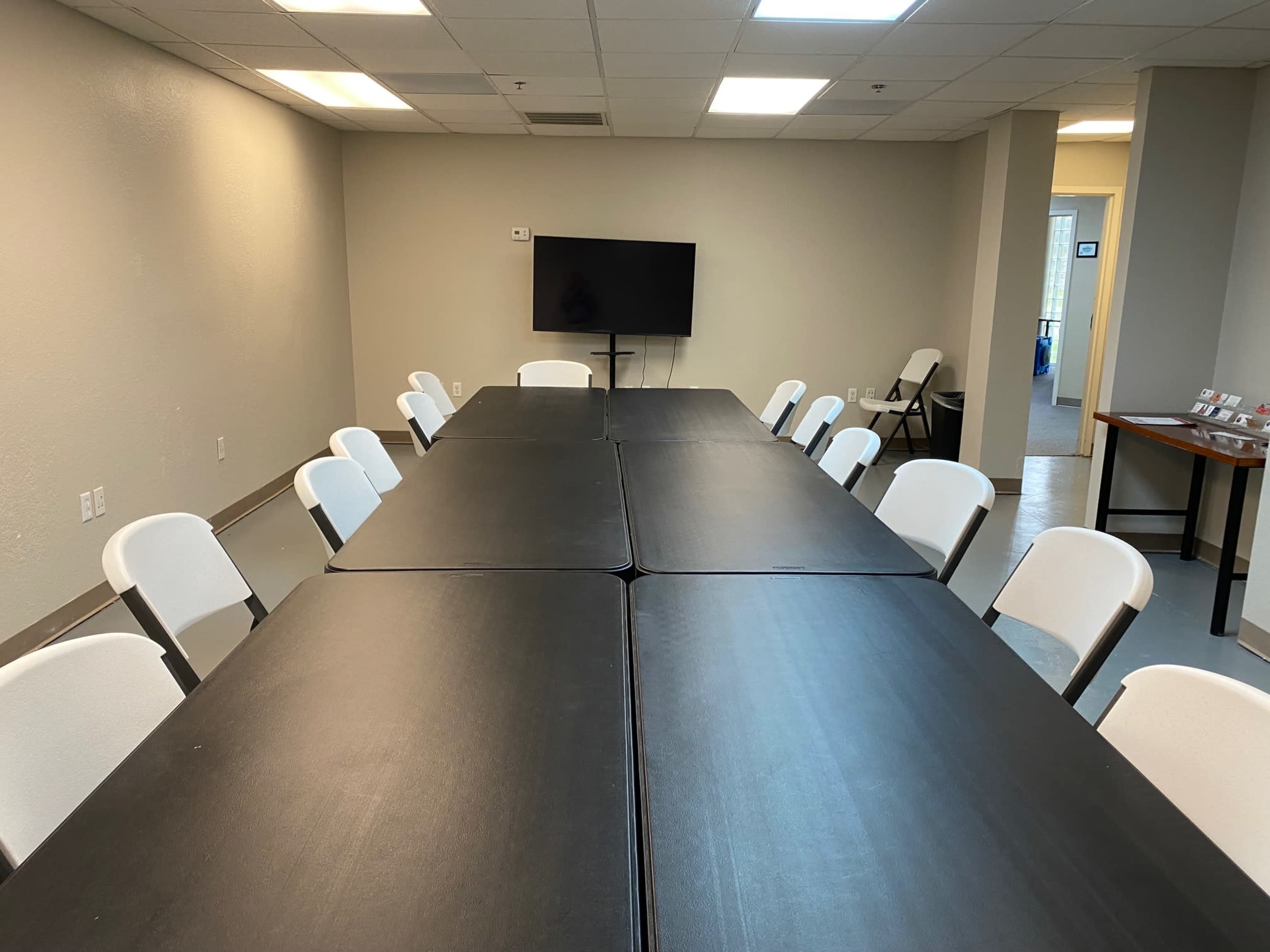 The Monroe Meeting Room at Sweetwater Pointe Image in Wekiwa Springs, Longwood, FL