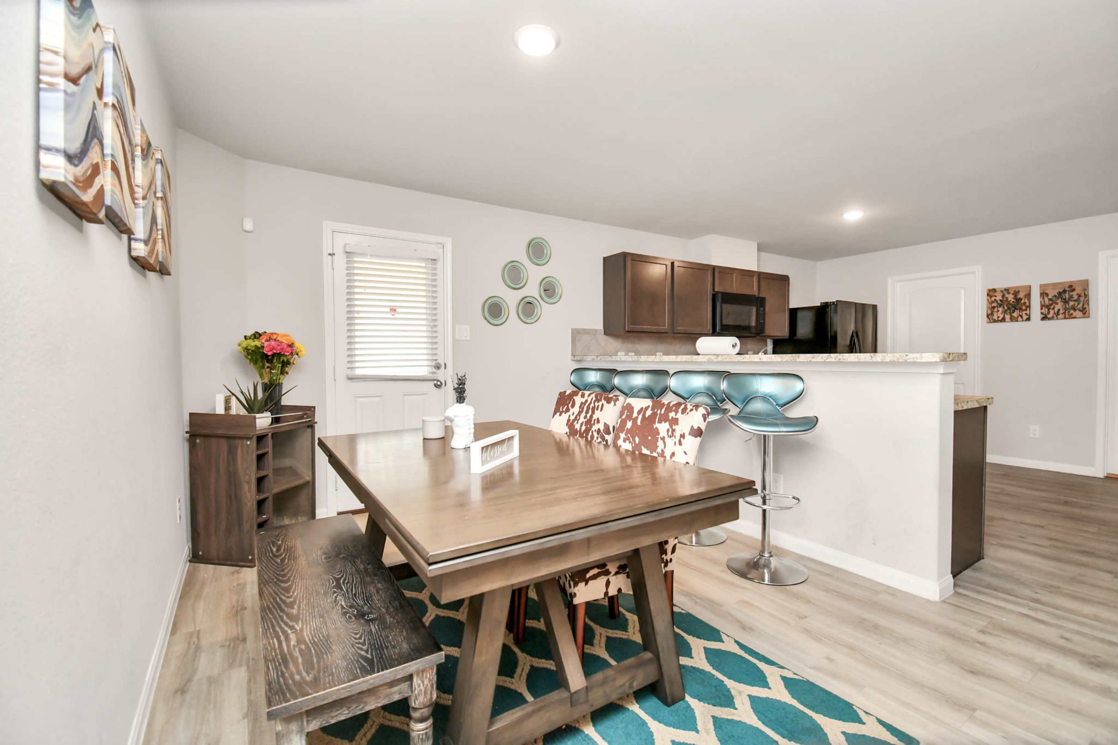 Cute and Trendy Space Image in Trinity / Houston Gardens, Houston, TX