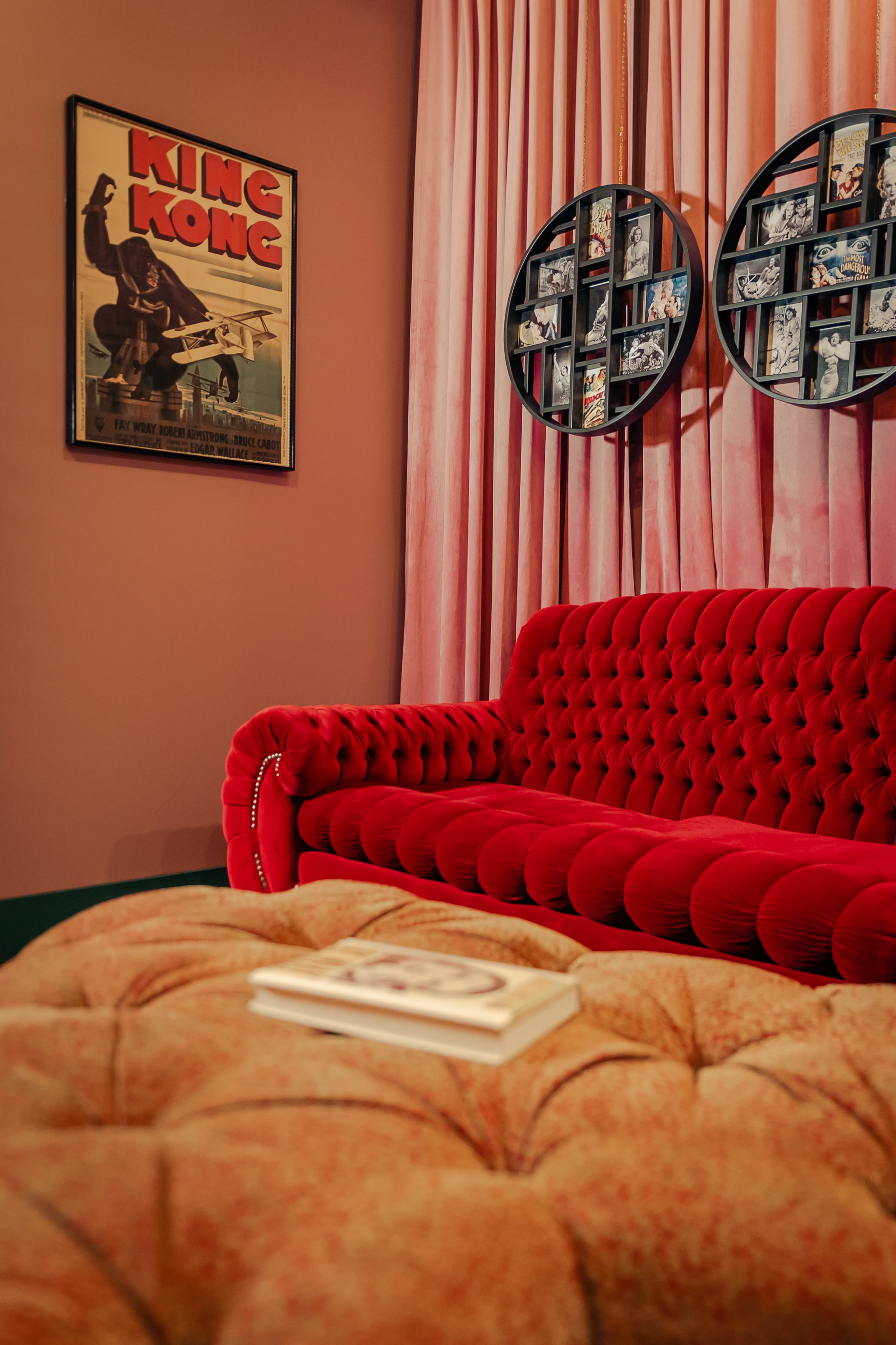 Red Scream Queen Room Image in Southeast Calgary, Calgary, AB