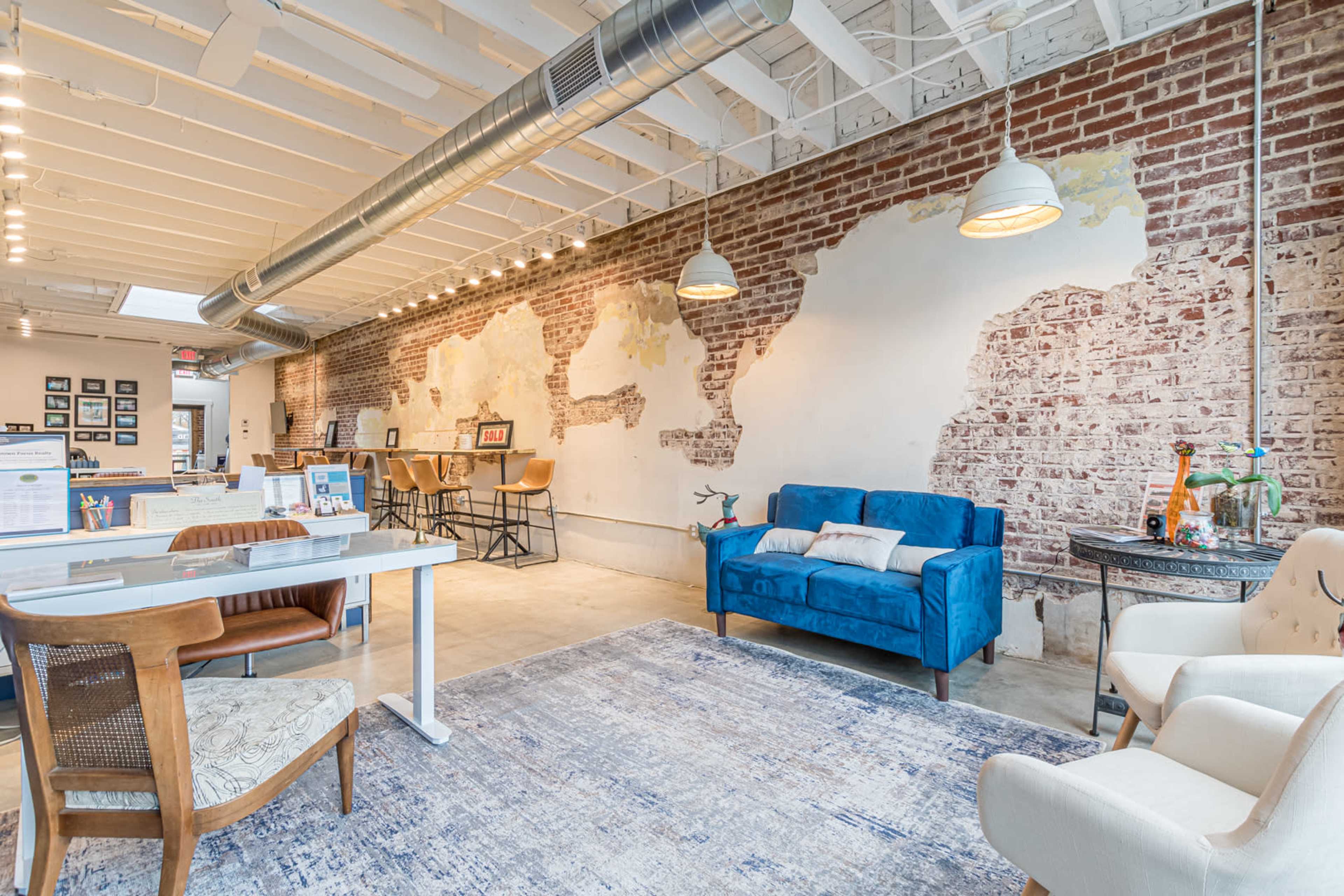 Office Loft near Airport - w skylight & exposed brick Image in Hapeville, ATLANTA, GA