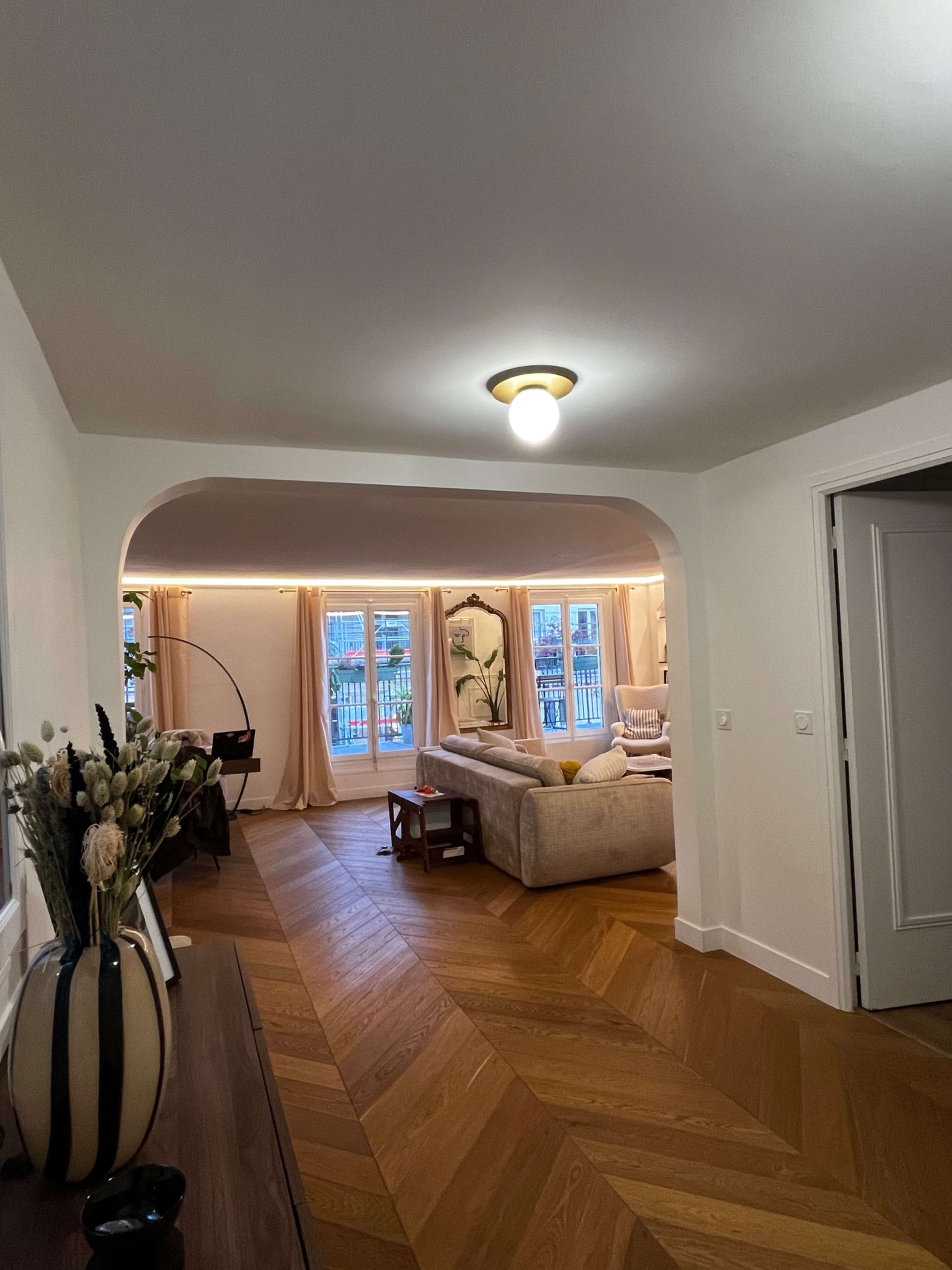 Appartement haussmannien modernisé Paris 8e – Shooting & tournage Image in Madeleine, Paris