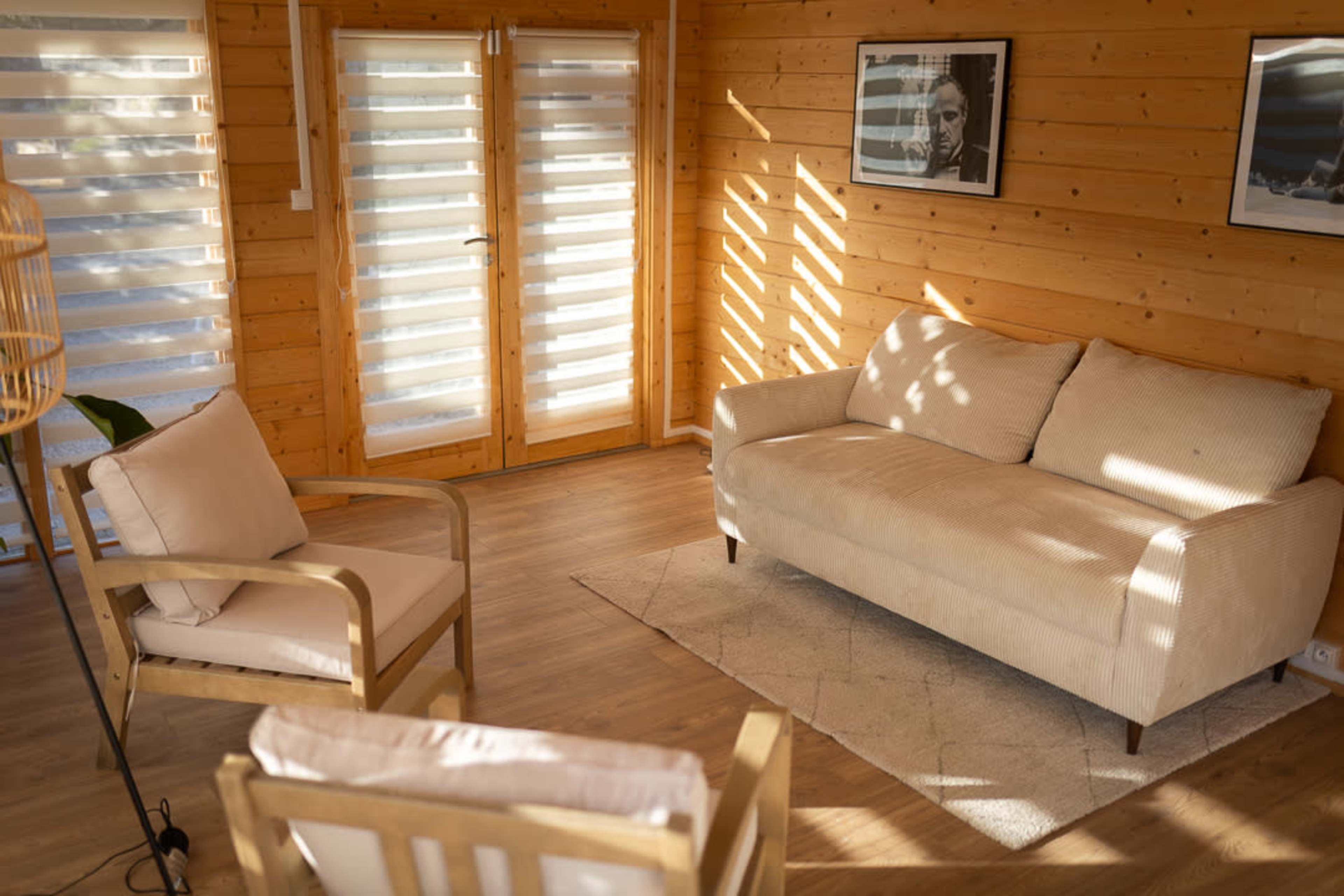 Bureau " chalet  privé " premium dans un cadre calme et verdoyant Image in , LE ROURET