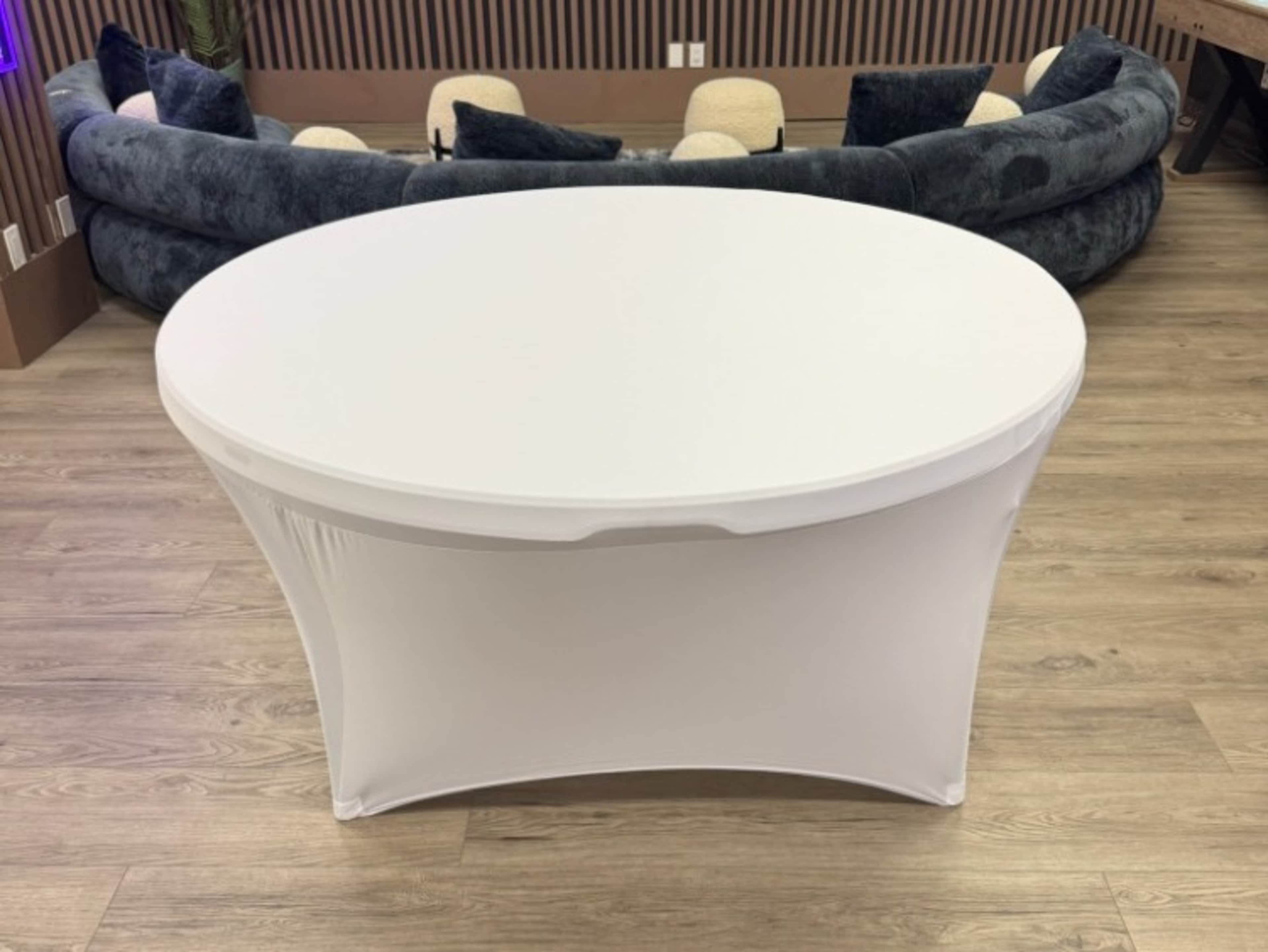 60 inch round (Seats 8)