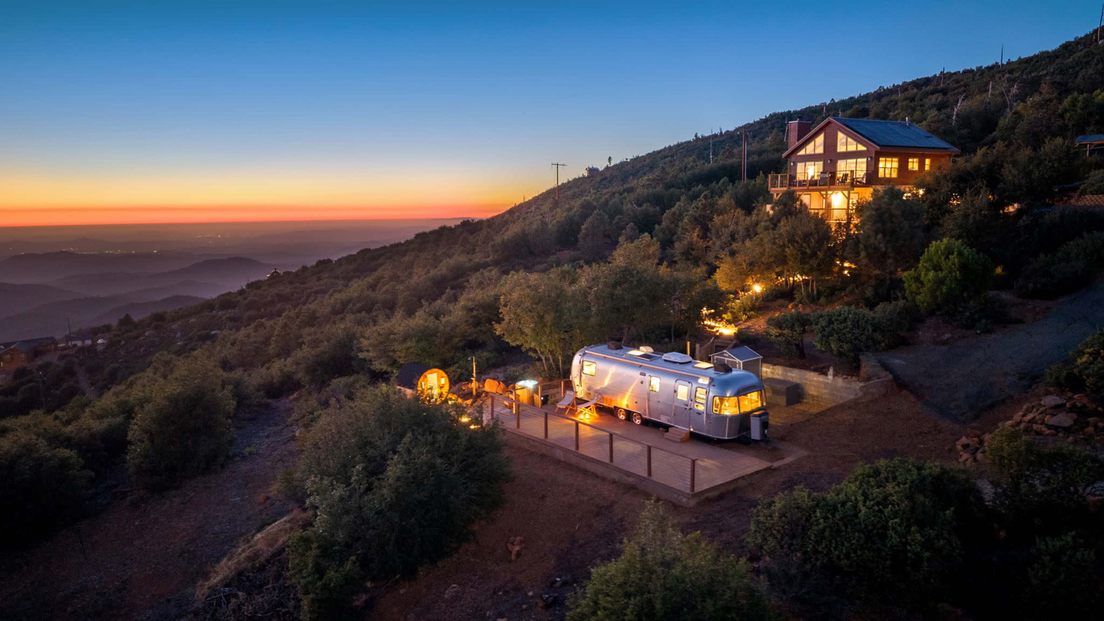 Epic Mountain Views, Pickleball & Cedar Hot Tub Image in , julian, CA
