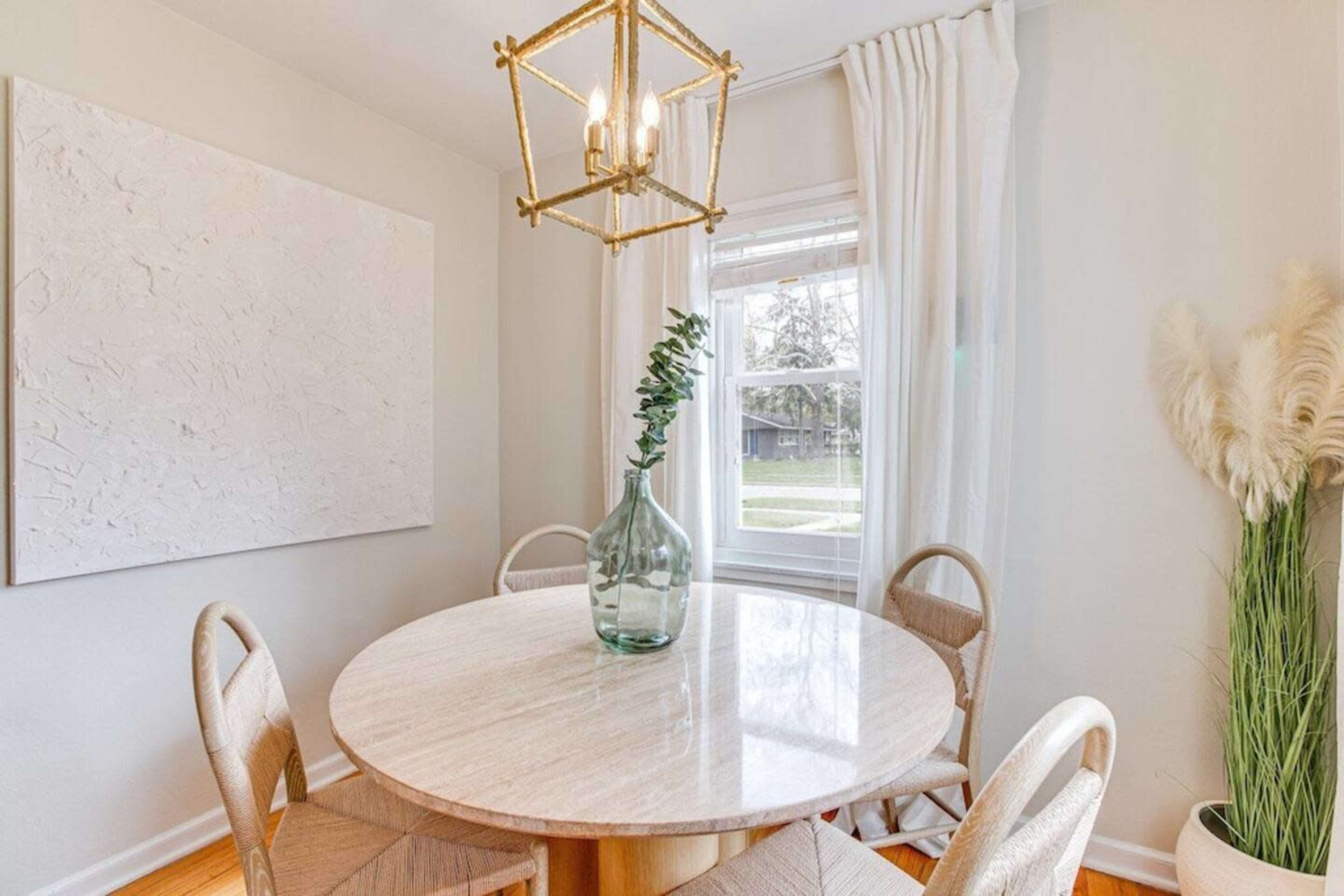 Chic And Stylish Content House in South Bend Image in Portage Township, South Bend, IN