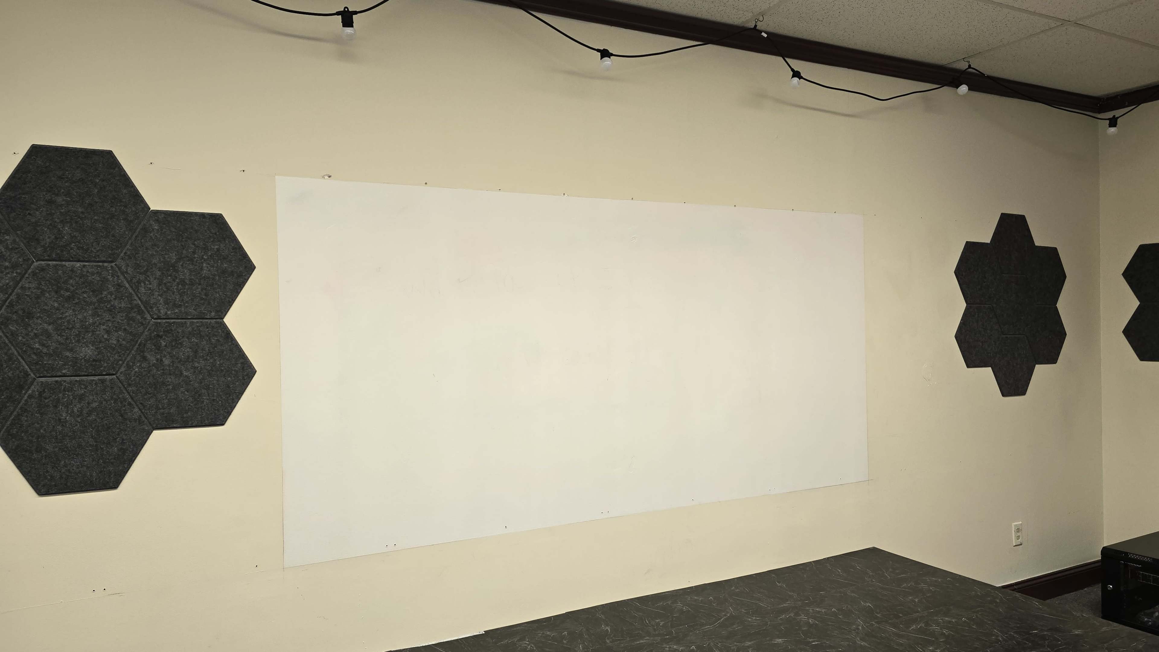 Professional Meeting Room with Creative Edge Image in Valley View, Valley View, OH