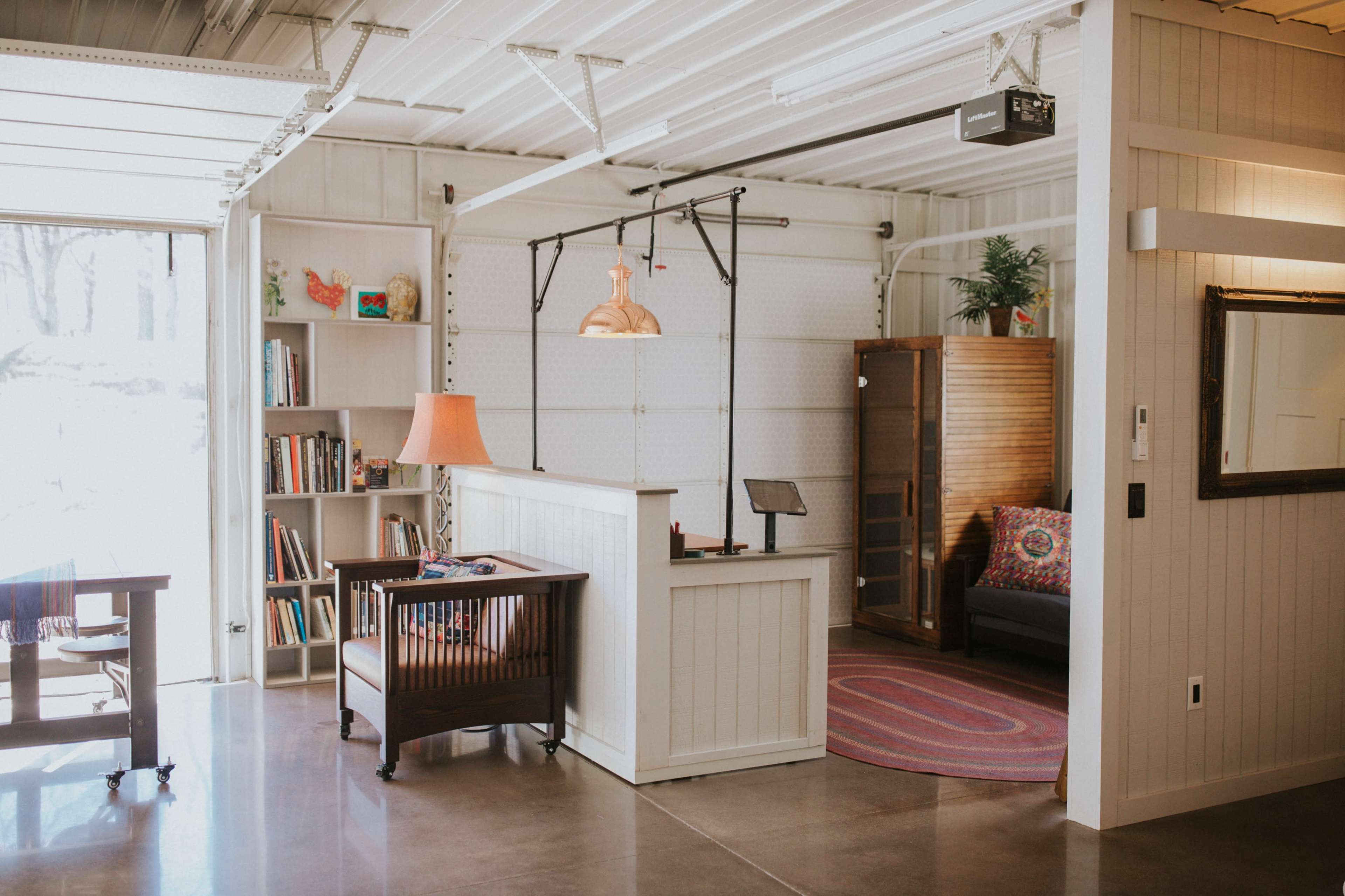 Creative Production Studio Retreat w/ Green Screen, Sauna + Projector Near Asheville Image in , Alexander, NC