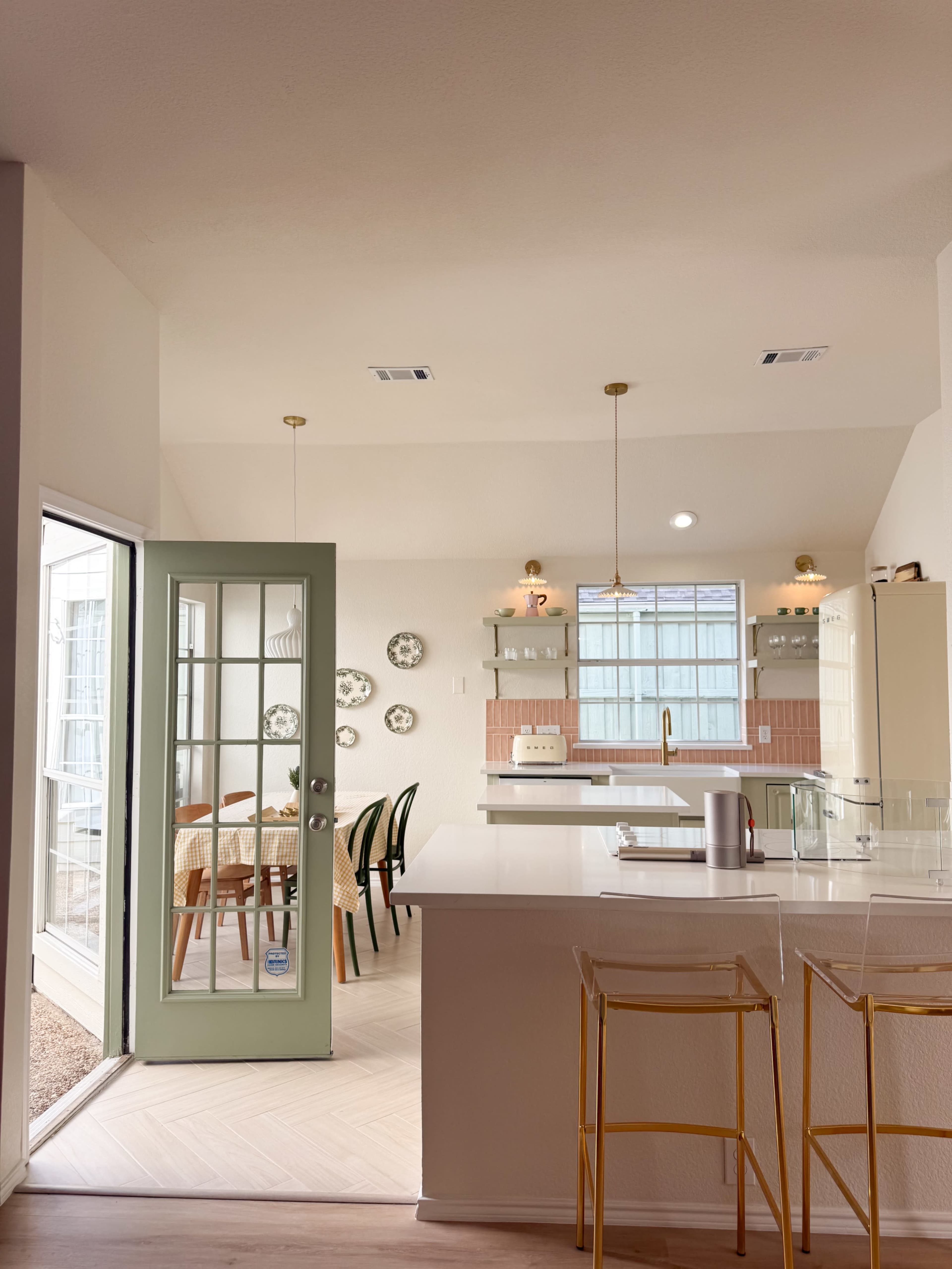 Light-Filled Frisco Cottage with Pool, Courtyard & Greenhouse Lounge Image in Preston Vineyards, Frisco, TX