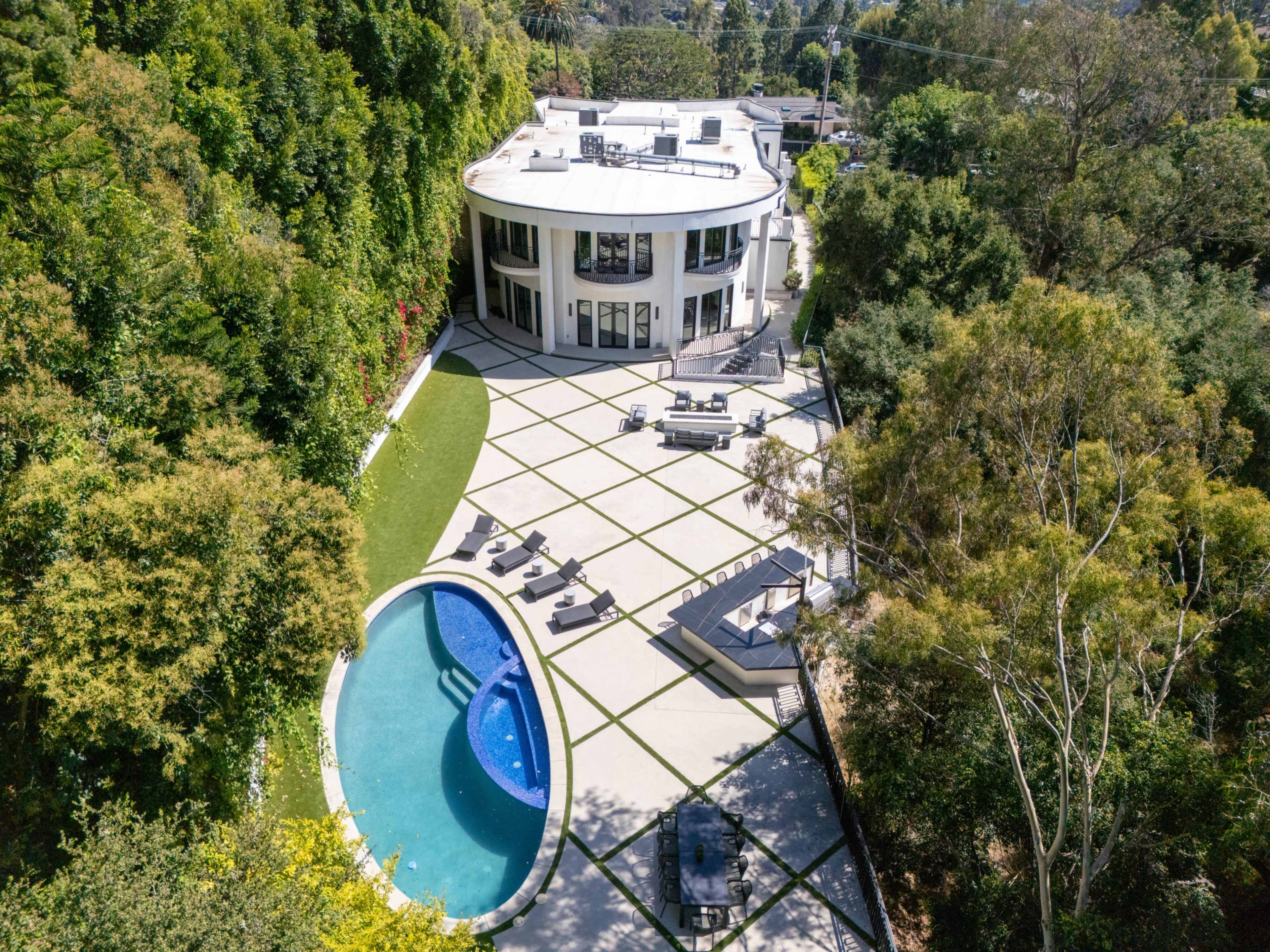 Noble Crest - Bel Air Villa Image in Brentwood, Los Angeles, CA