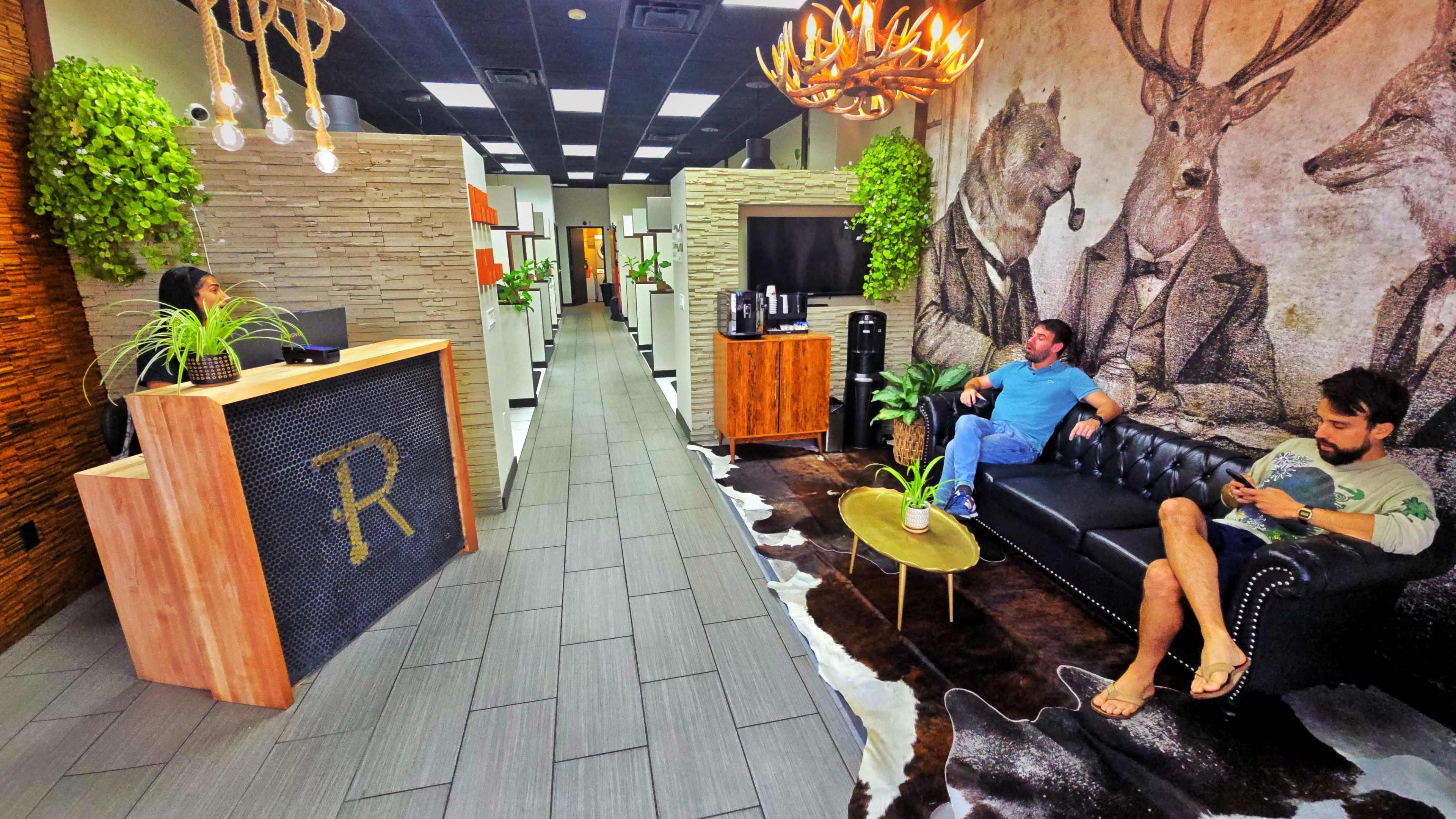 Hair salon studio Image in Central LA, West Hollywood, CA