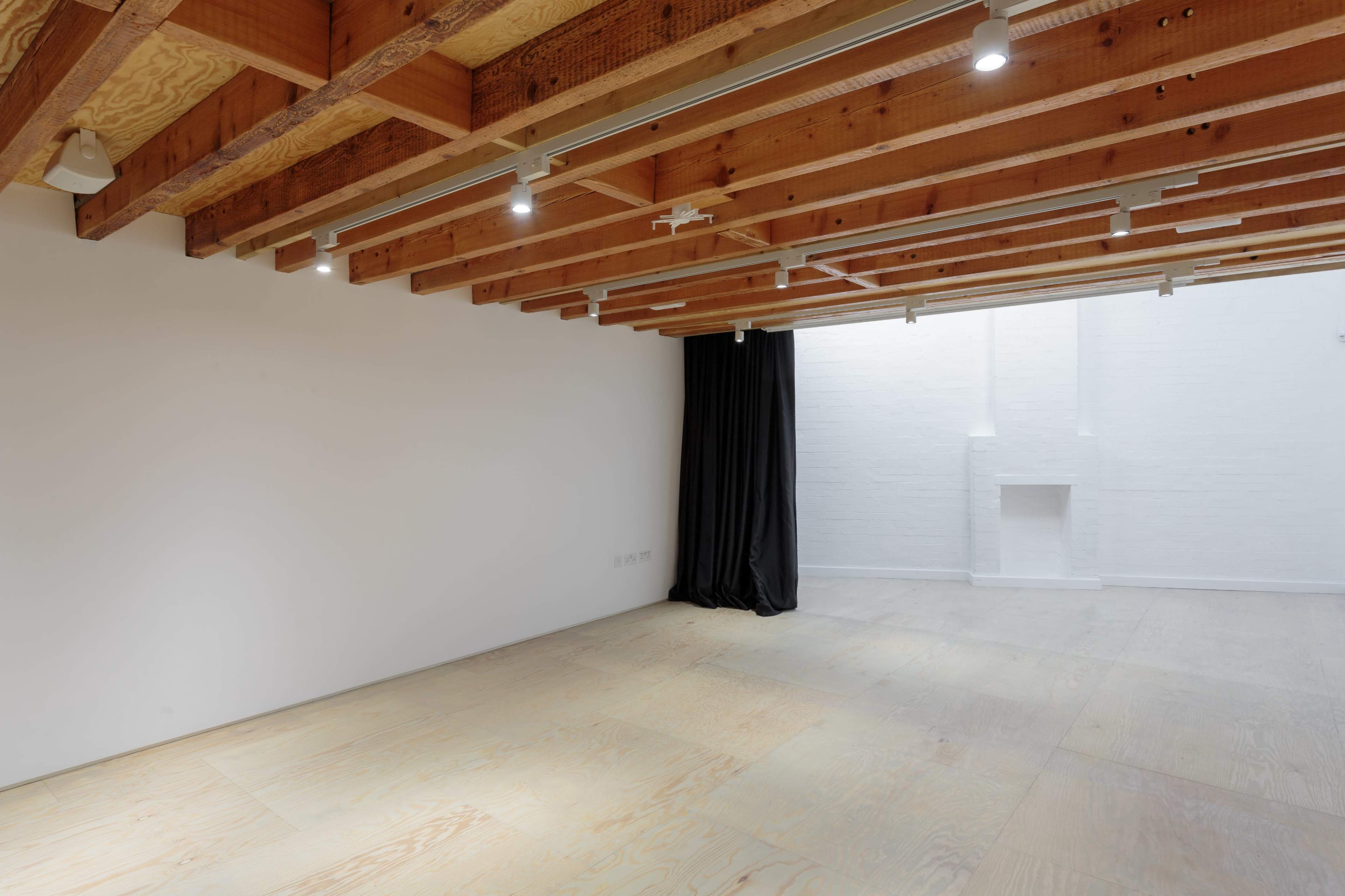 Large, Bright Production Space Image in Holborn, London, ENG