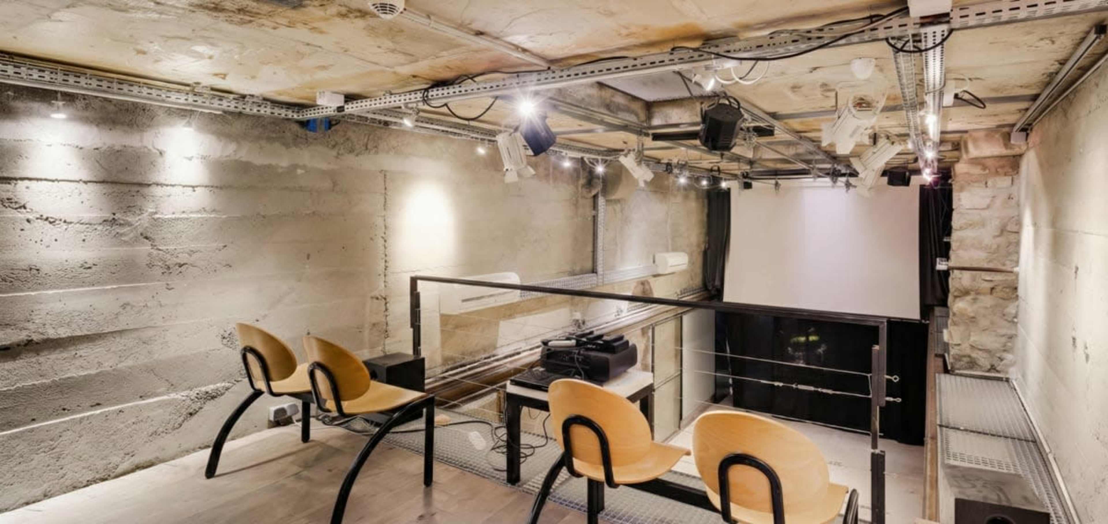 Event Gallery with Skylight in the Opéra District Image in Gaillon, Paris