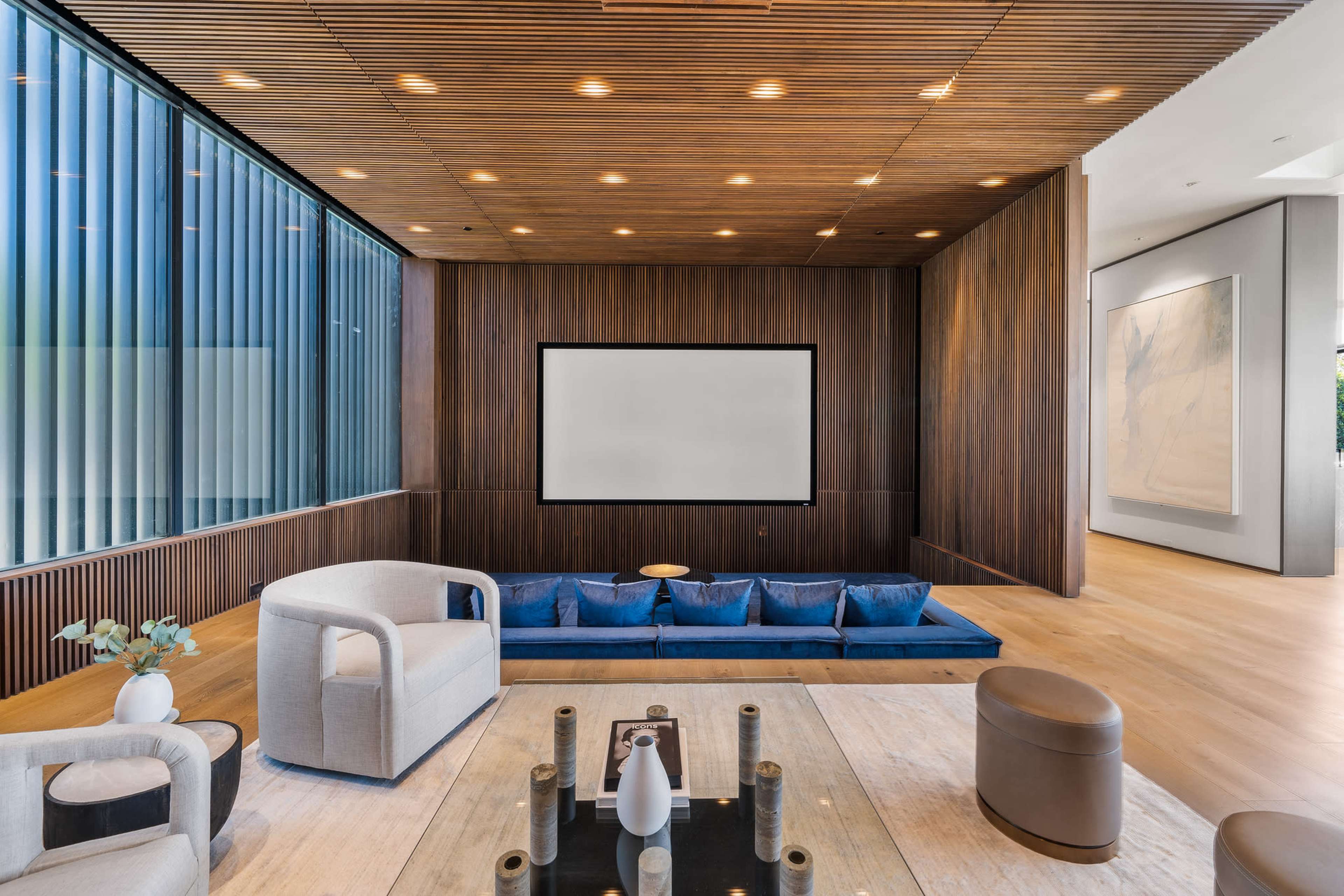 Forza Modern - Suburban High Tech Estate Image in Beverly Glen, Los Angeles, CA