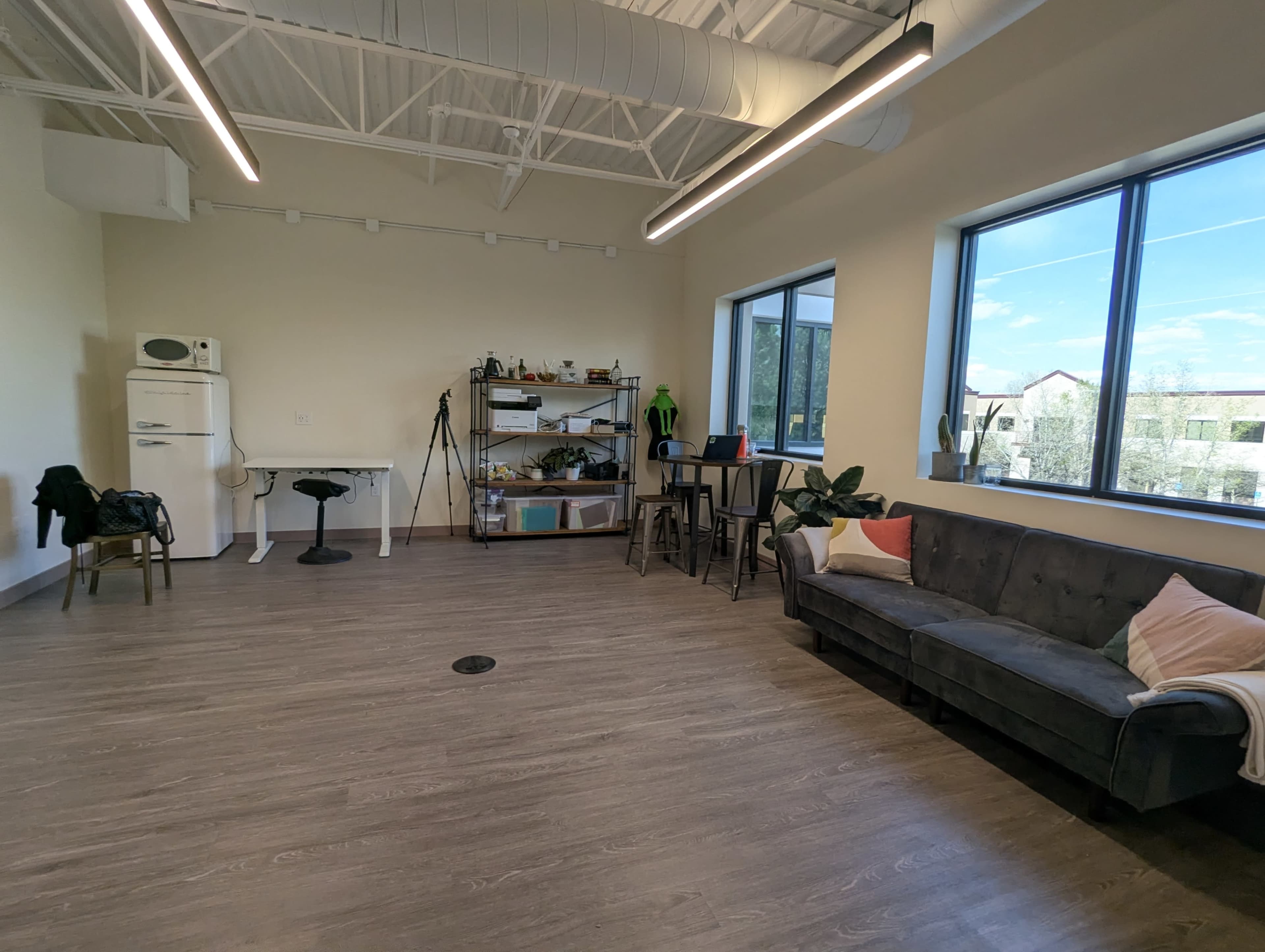 Modern Creative Loft Photo + Video Studio Between Denver and Boulder Image in Louisville, Louisville, CO