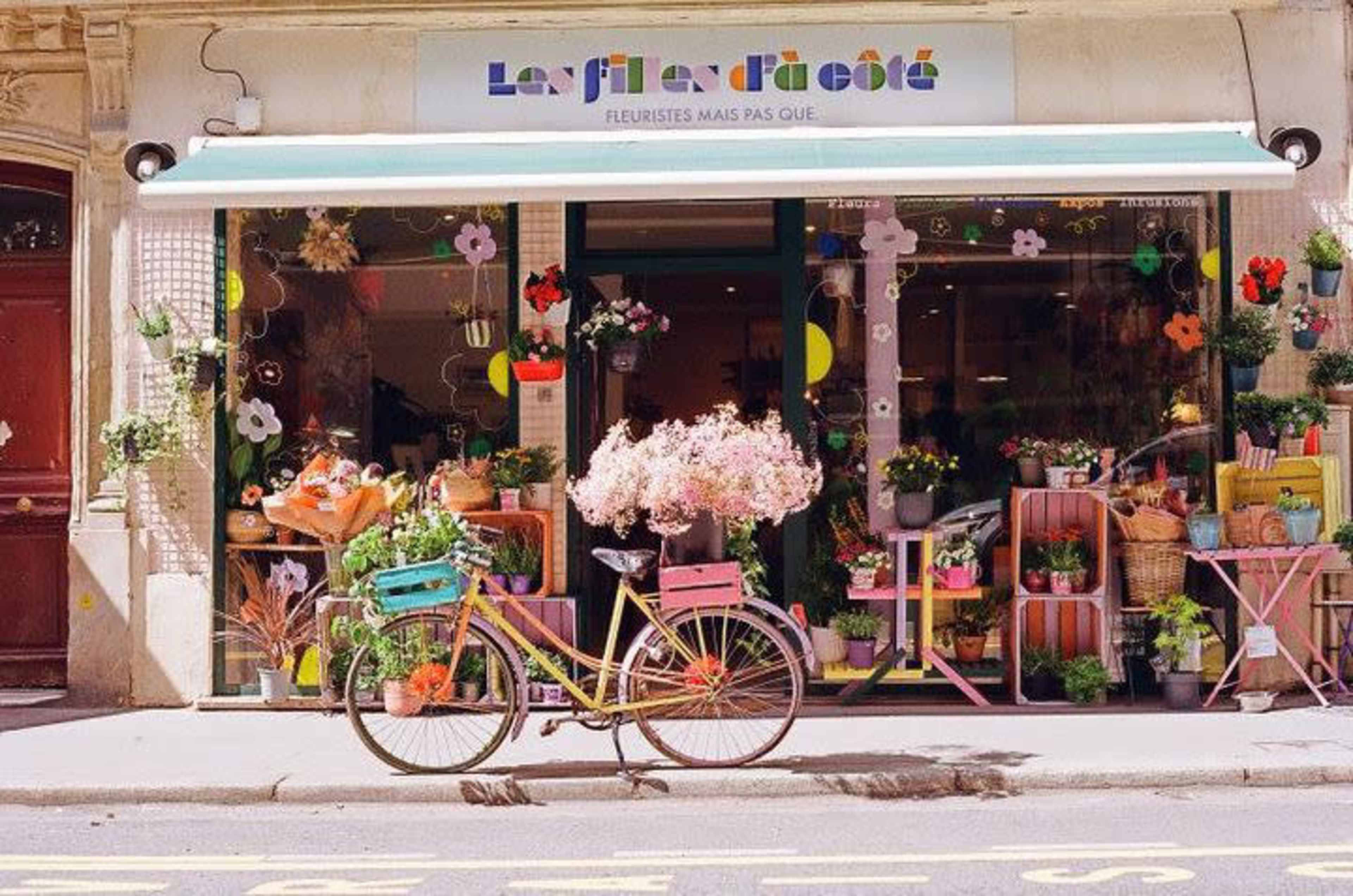 Boutique de fleurs, pop et colorée Image in Saint-Ambroise, Paris