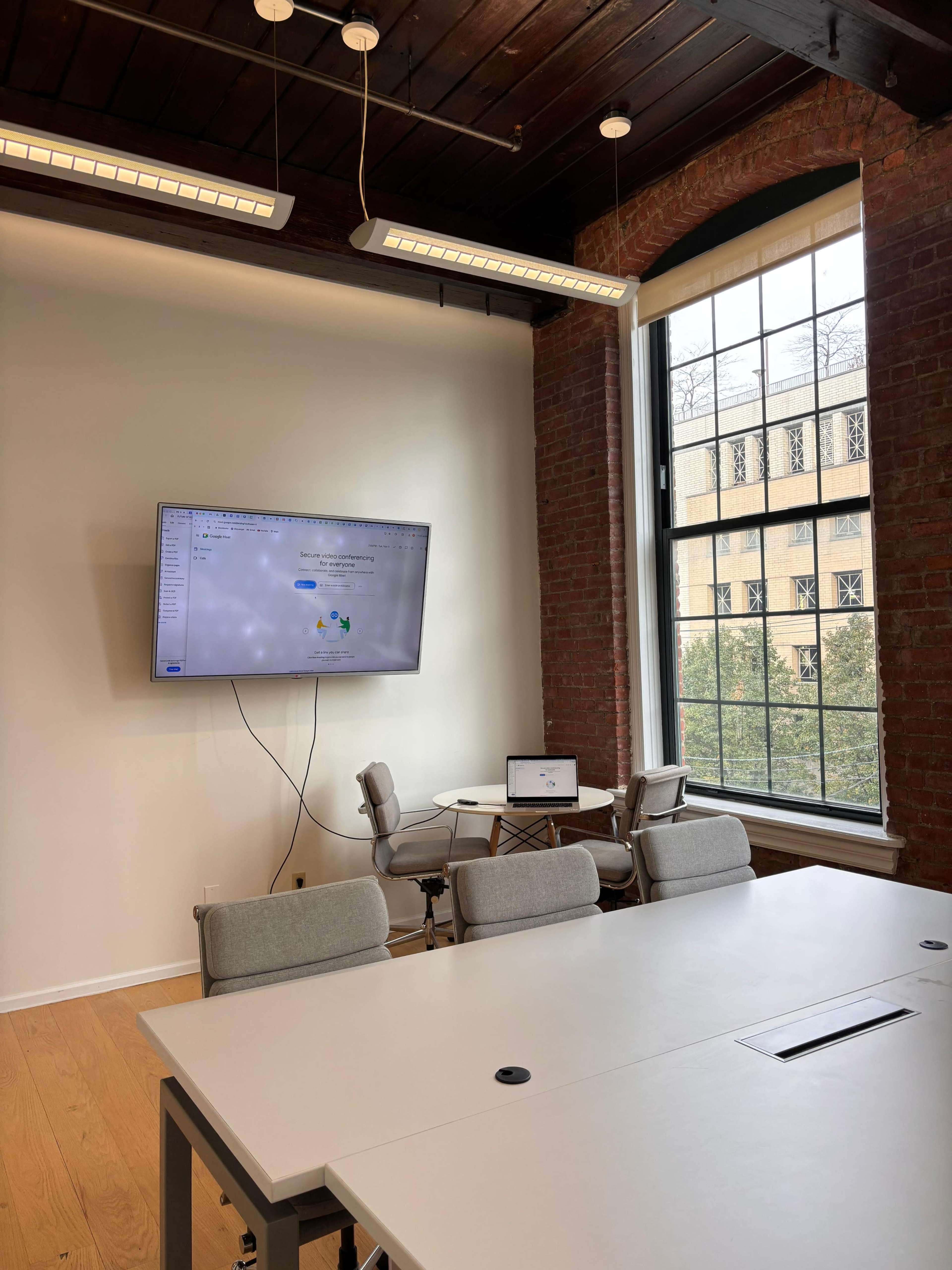 Office On-Demand near NYC Image in The Waterfront, Jersey City, NJ