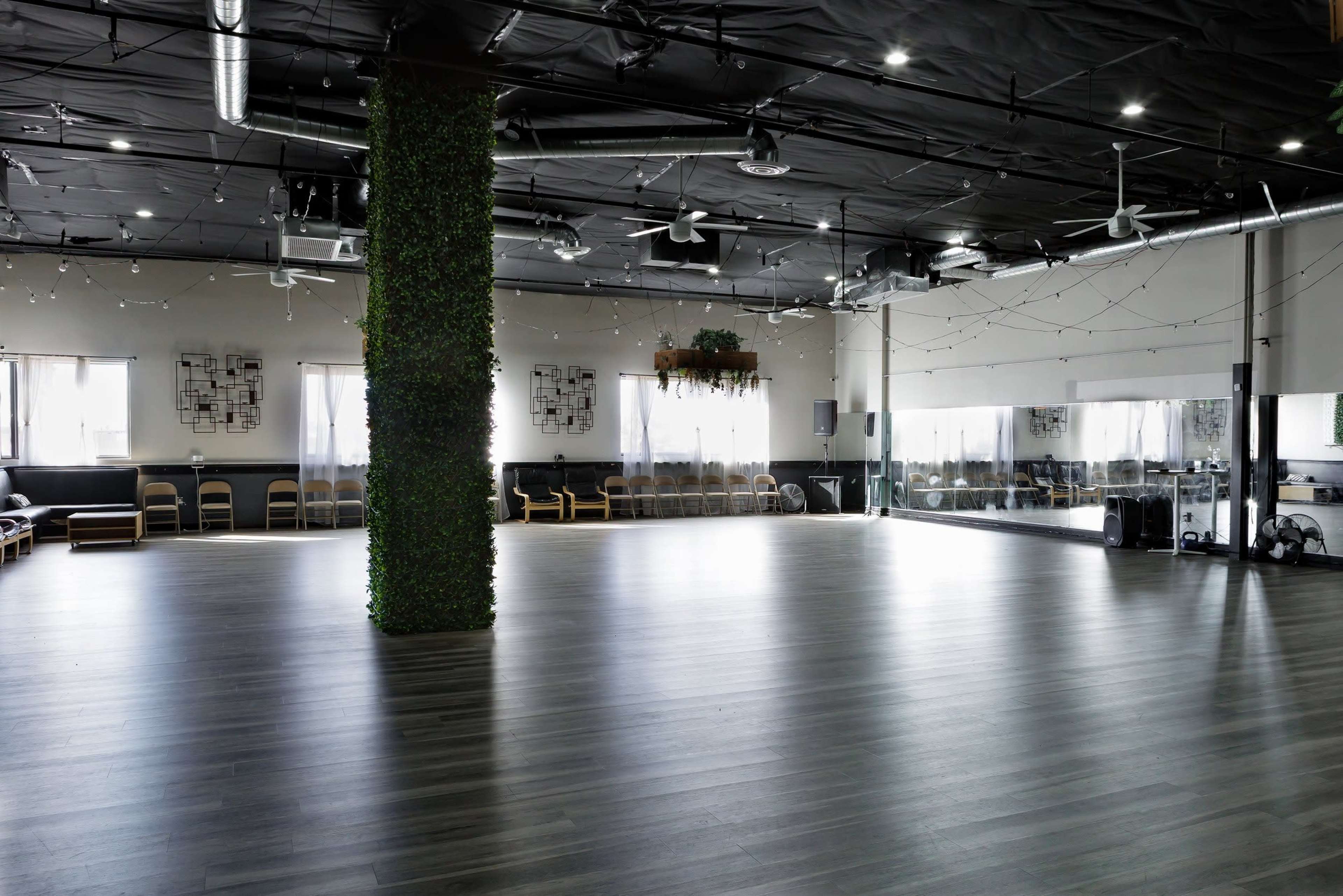 Contemporary, Botanical Dance Hall/Event Space Image in Sovana, Las Vegas, NV