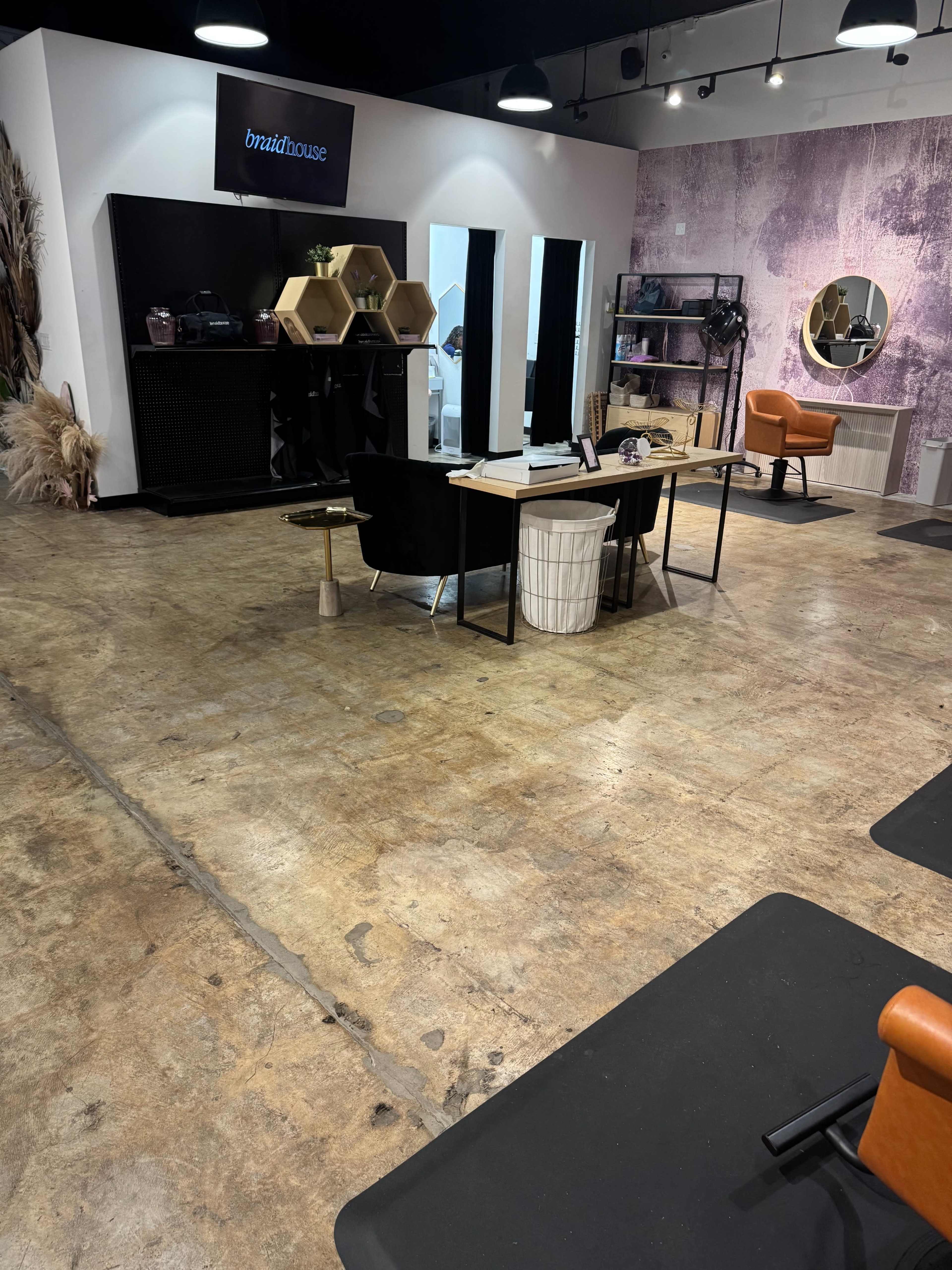 BraidHouse Salon: A Stylish Urban Oasis for Your Next Event in North Hollywood Image in North Hollywood, North Hollywood, CA