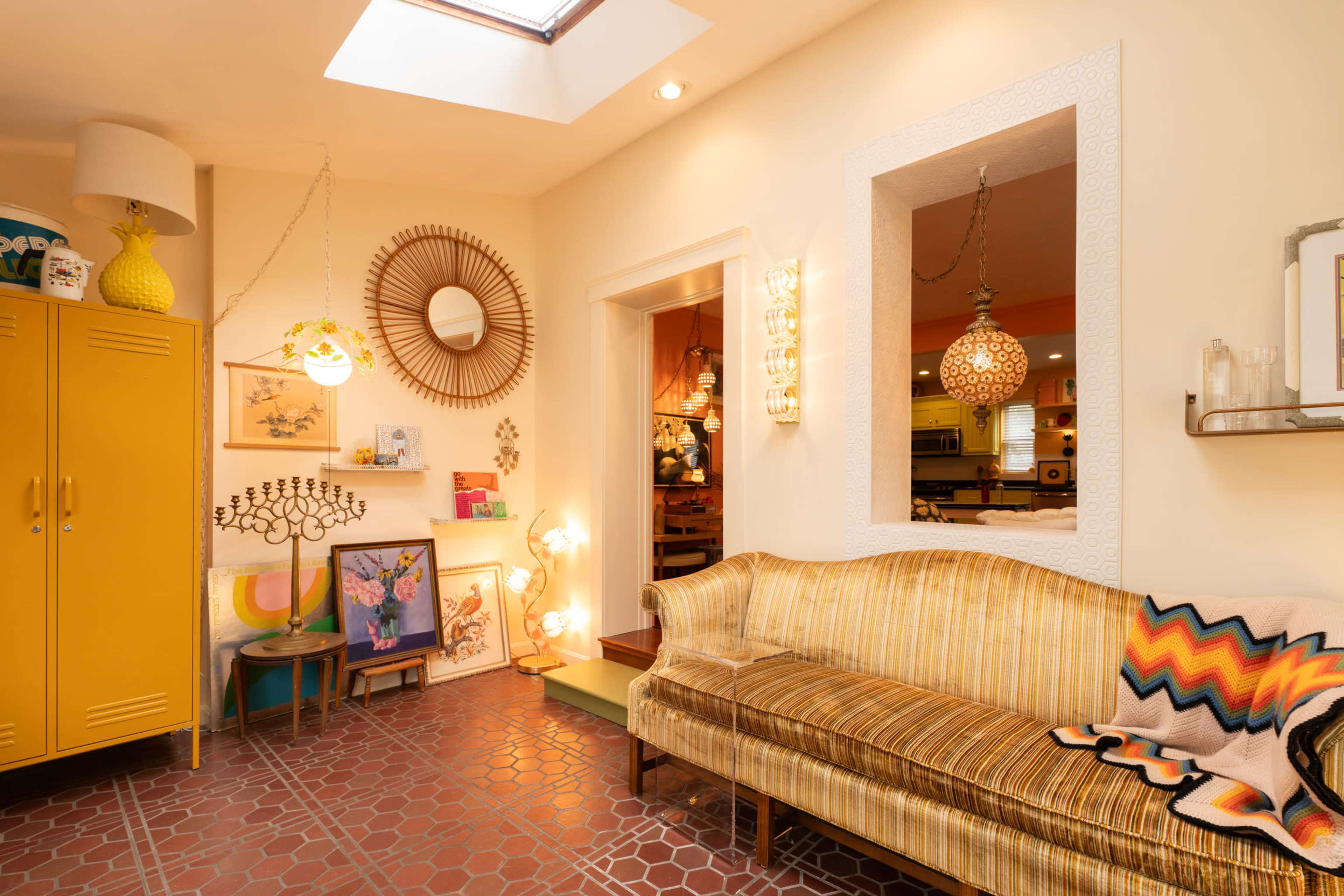 Disability-Friendly Maximalist Photo and Content House with Vintage Shopping Outside Boston Image in Norwood, Norwood, MA