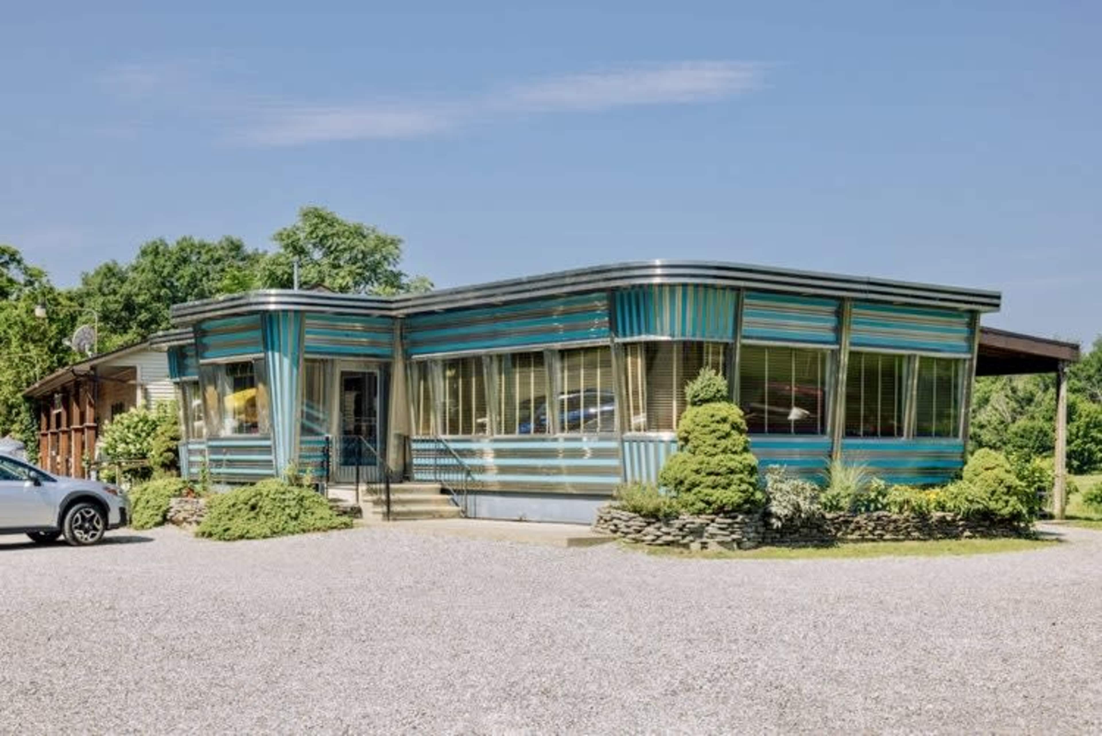 Authentic 1950's Diner on a lake Image in Elizaville, Elizaville, NY
