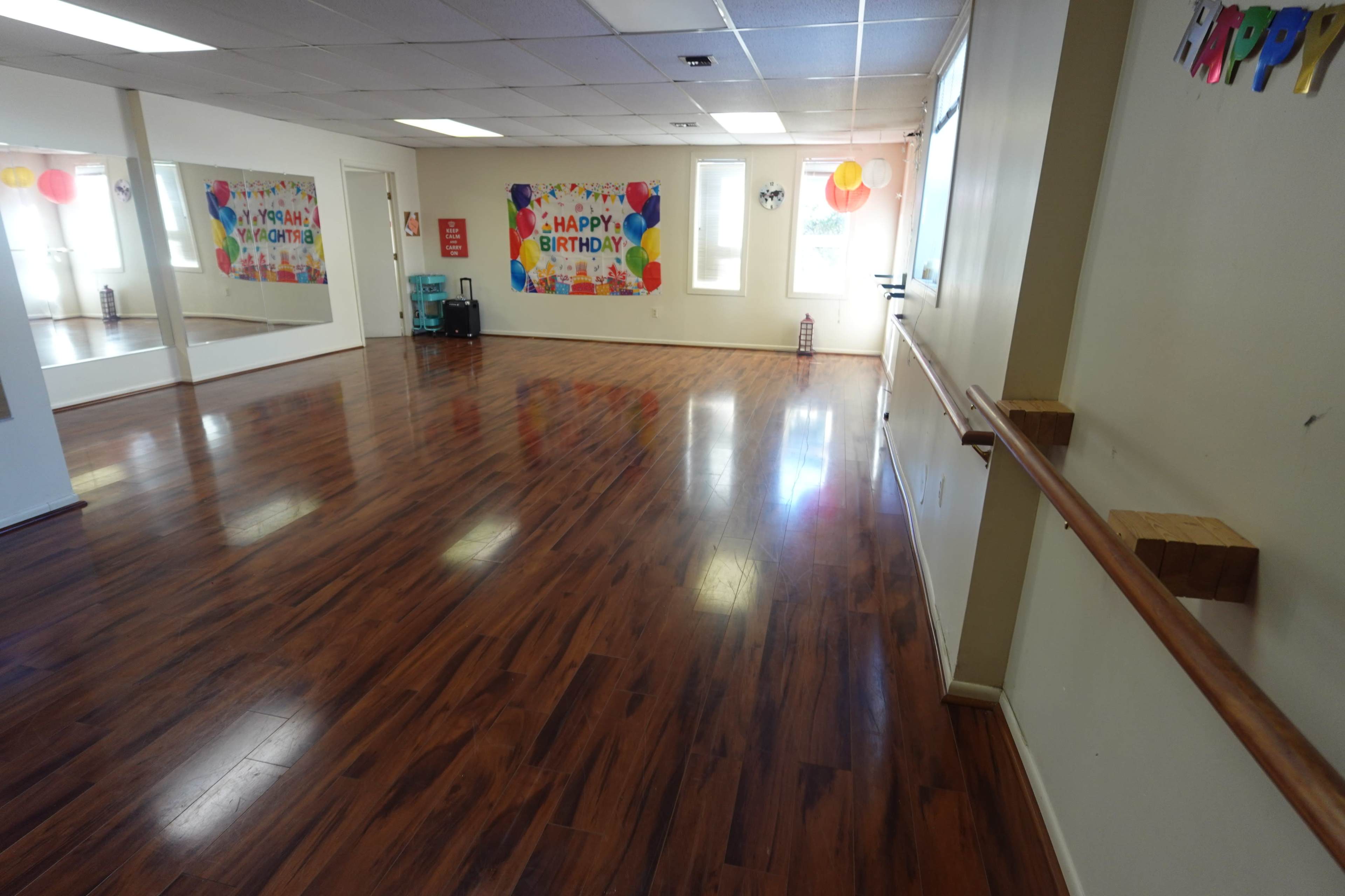 Spacious Urban Yoga & Dance Studio with Serene Ambiance Image in Ann Arbor, Ann Arbor, MI
